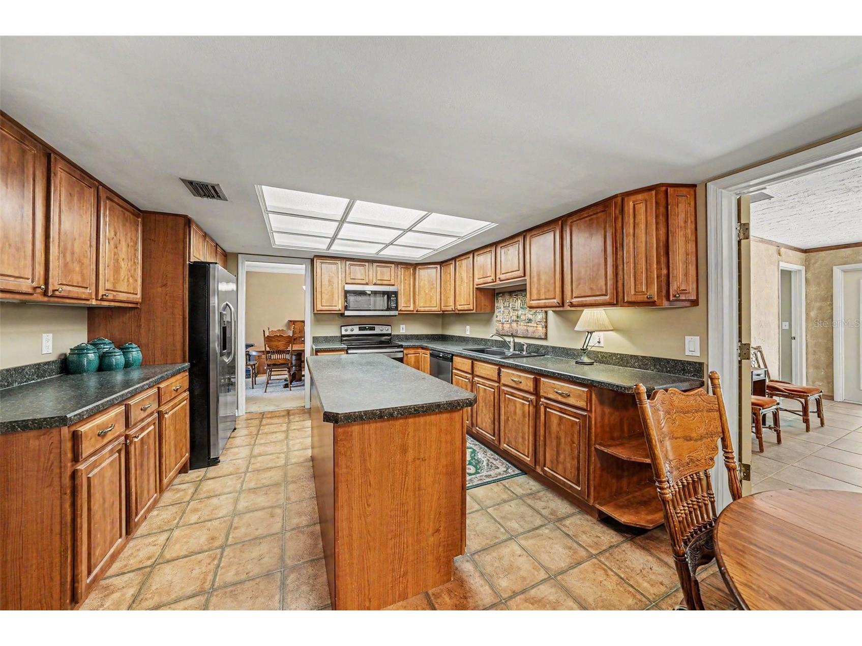 6612 Peachtree Drive Tampa FL 33617 TB8509973 image6