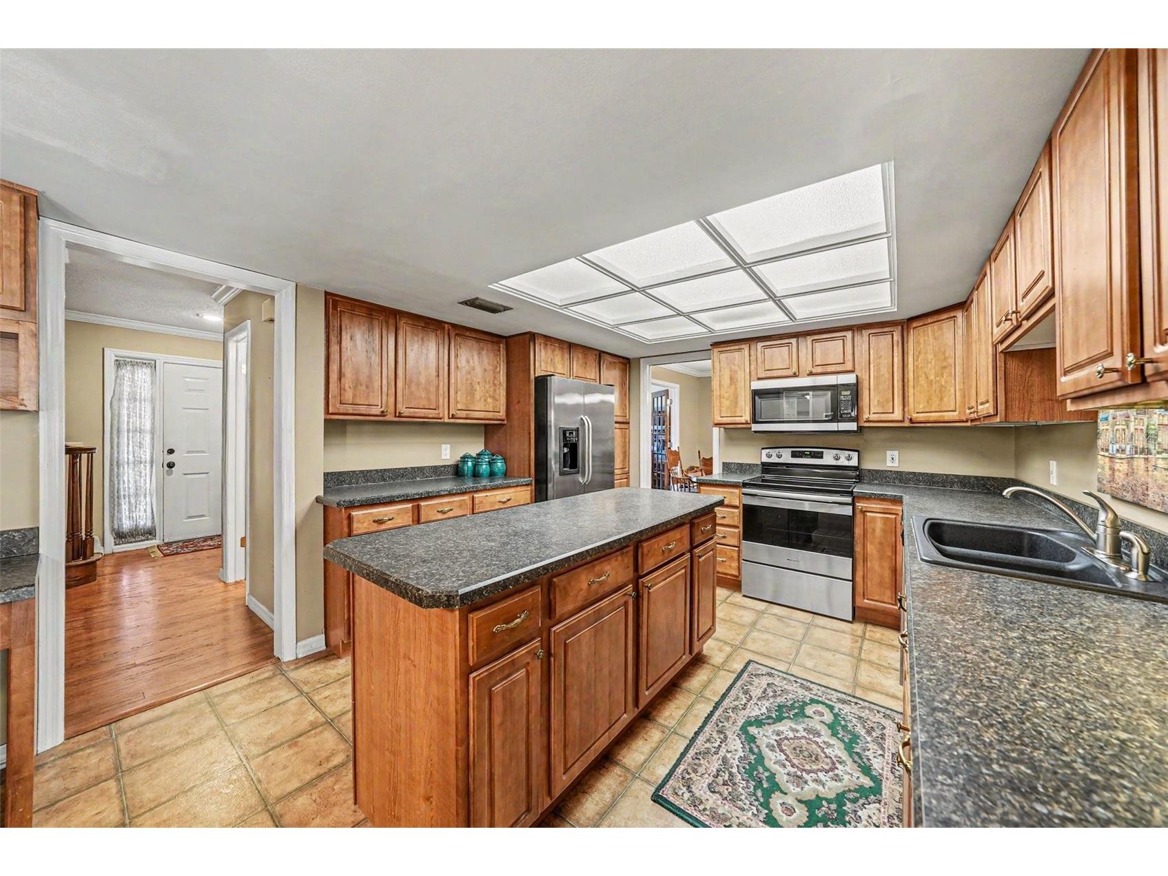 6612 Peachtree Drive Tampa FL 33617 TB8509973 image7