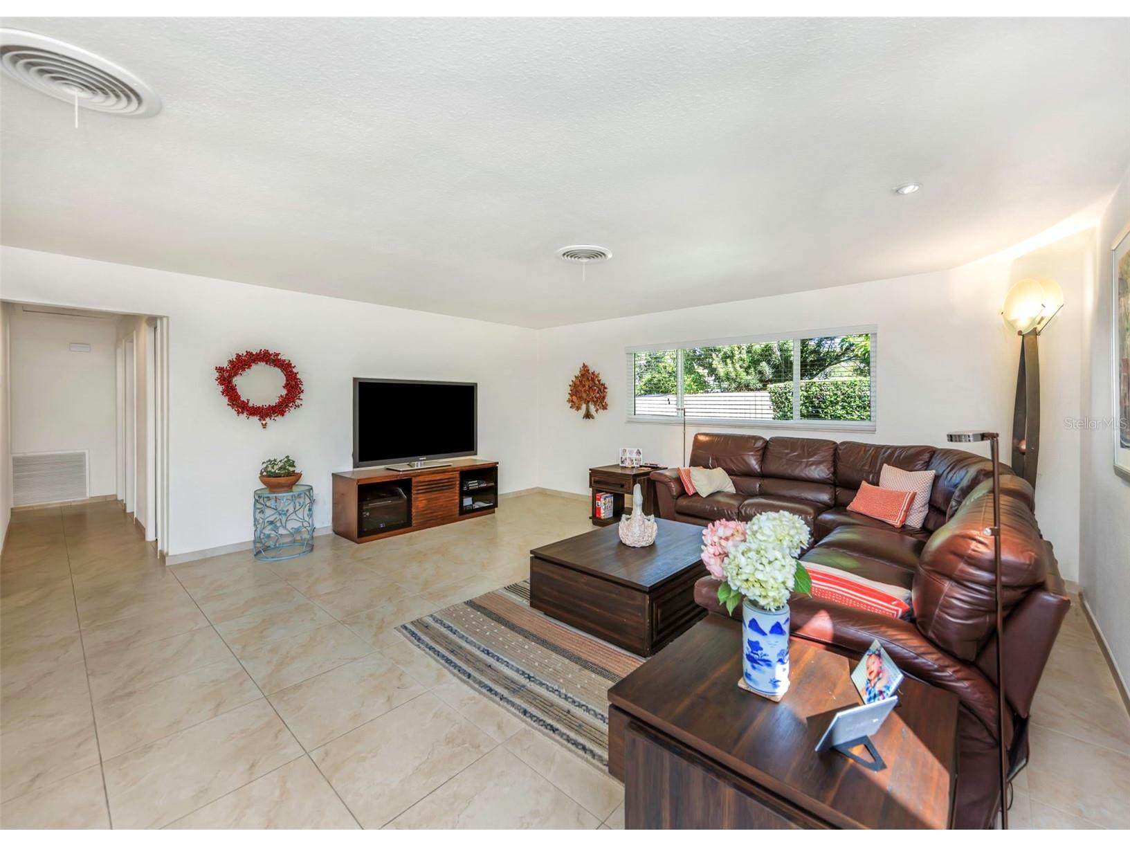 6613 Flamingo Way S Saint Petersburg FL 33707 TB8488127 image11