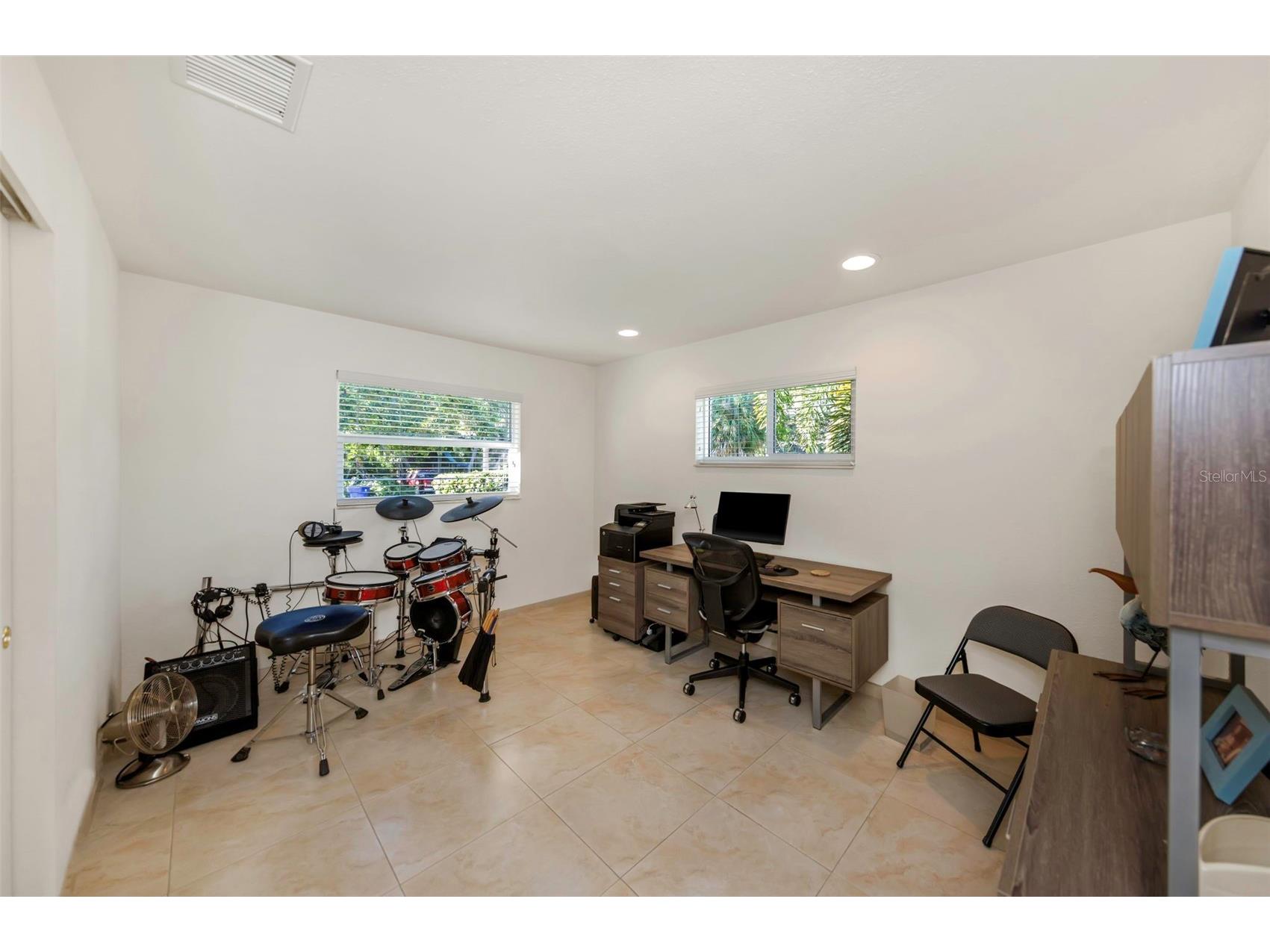 6613 Flamingo Way S Saint Petersburg FL 33707 TB8488127 image15
