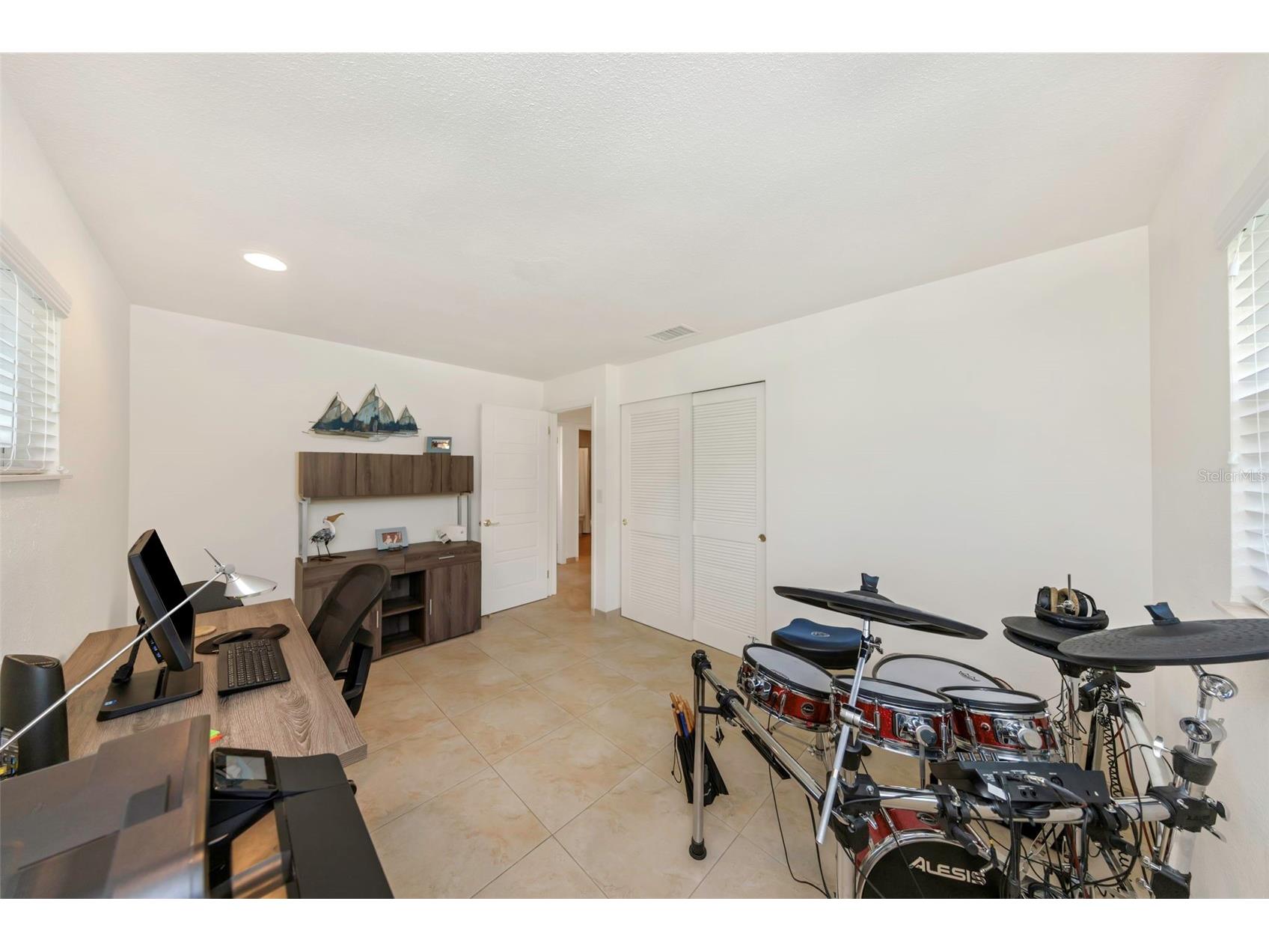6613 Flamingo Way S Saint Petersburg FL 33707 TB8488127 image18