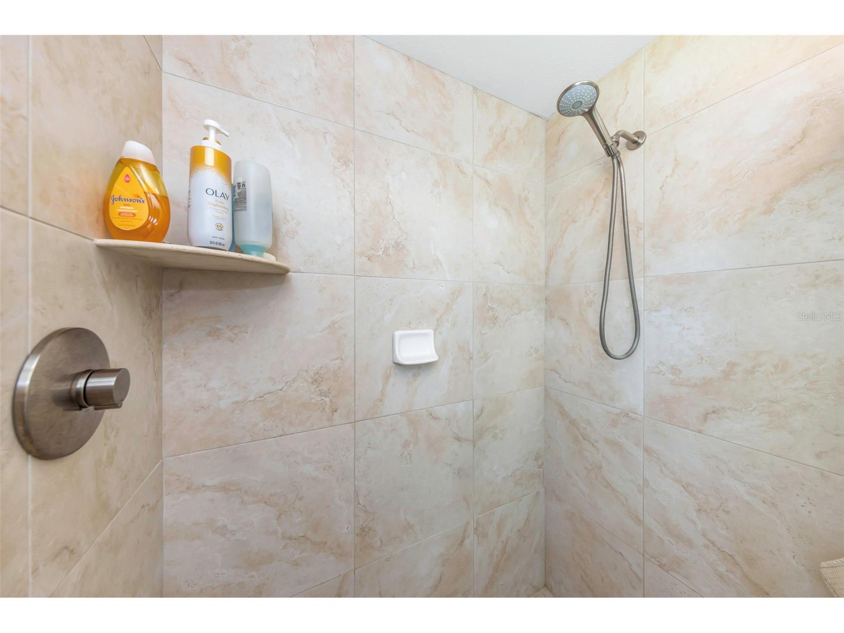 6613 Flamingo Way S Saint Petersburg FL 33707 TB8488127 image28