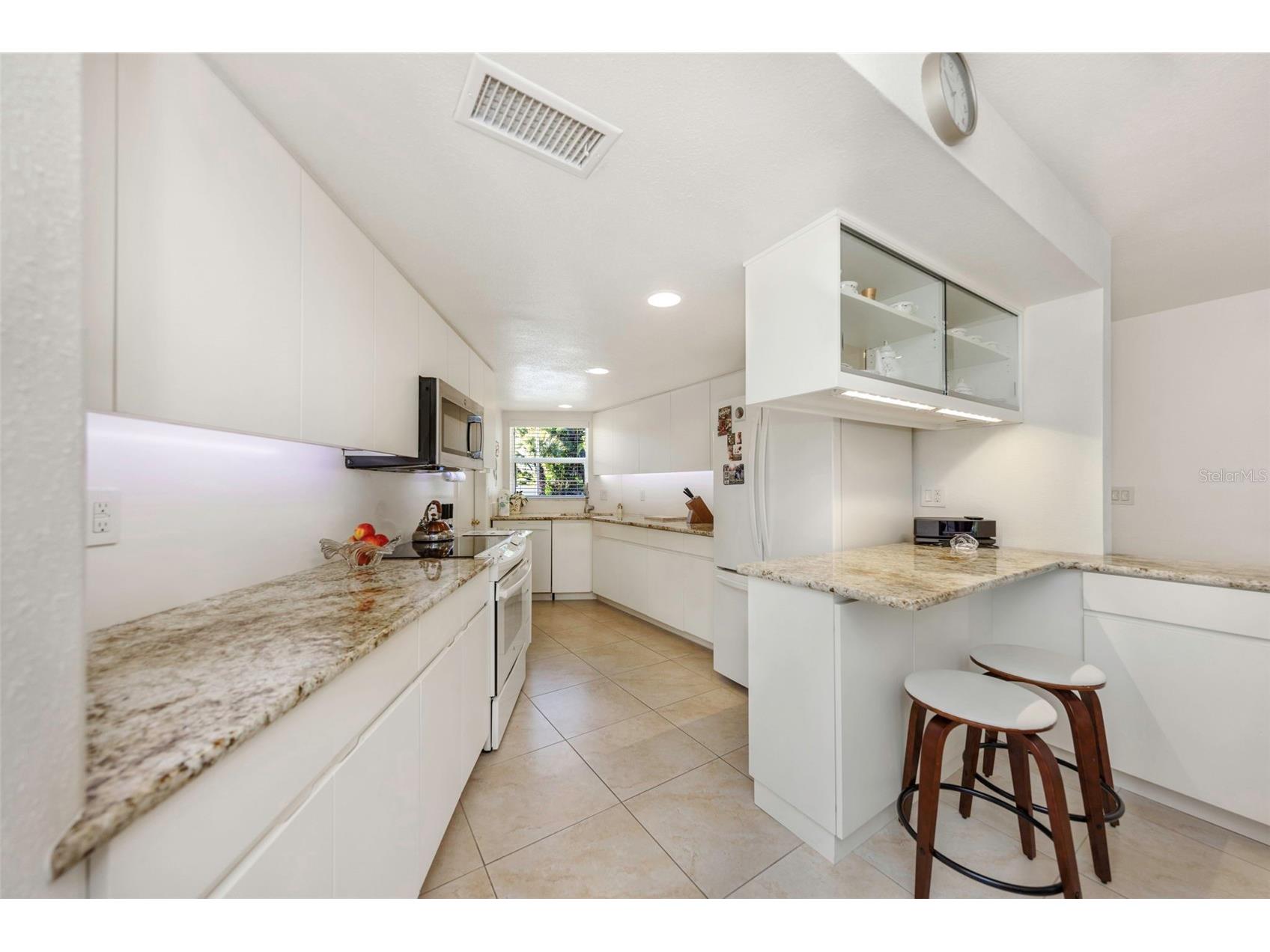 6613 Flamingo Way S Saint Petersburg FL 33707 TB8488127 image8