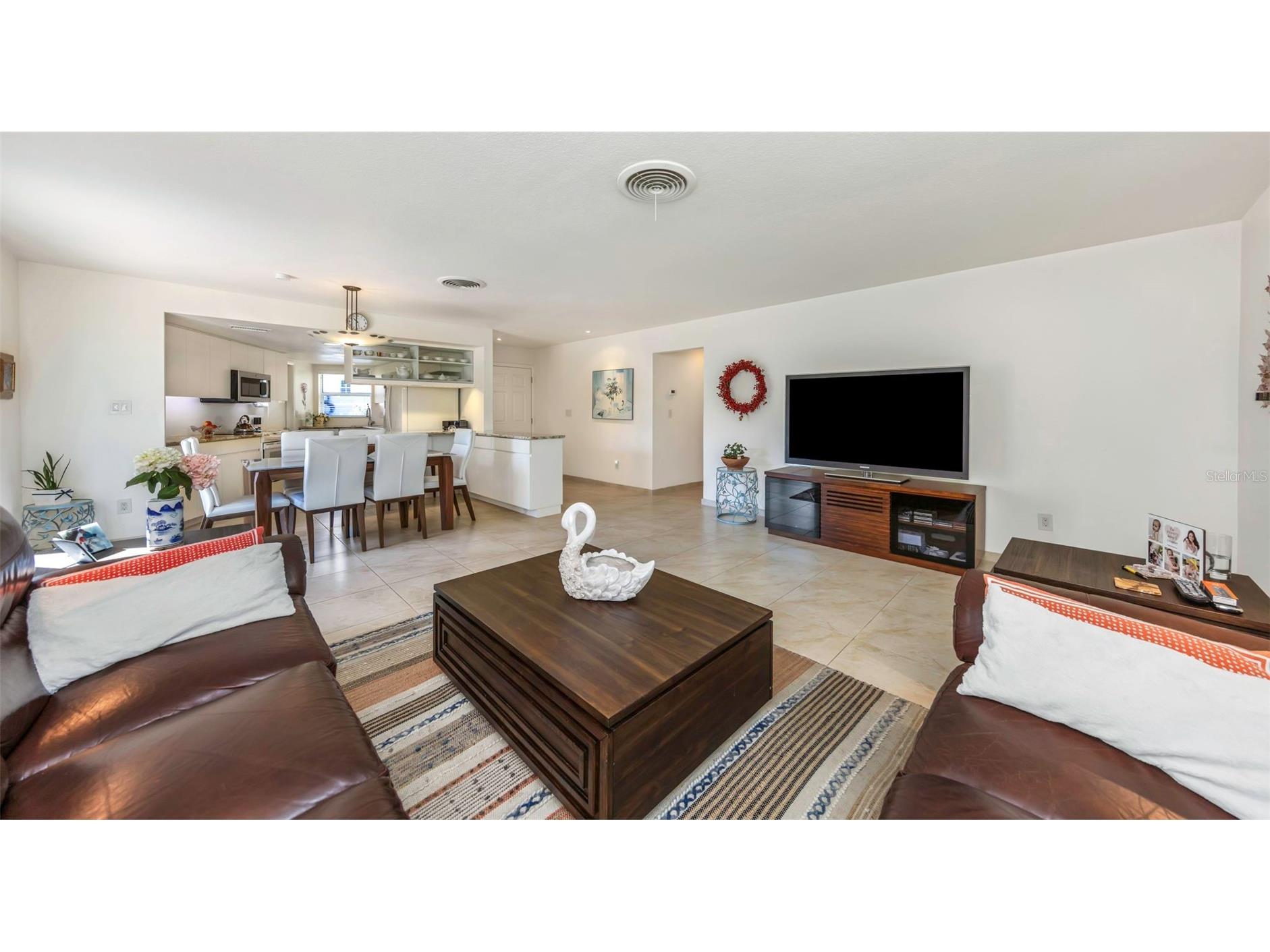 6613 Flamingo Way S Saint Petersburg FL 33707 TB8488127 image9