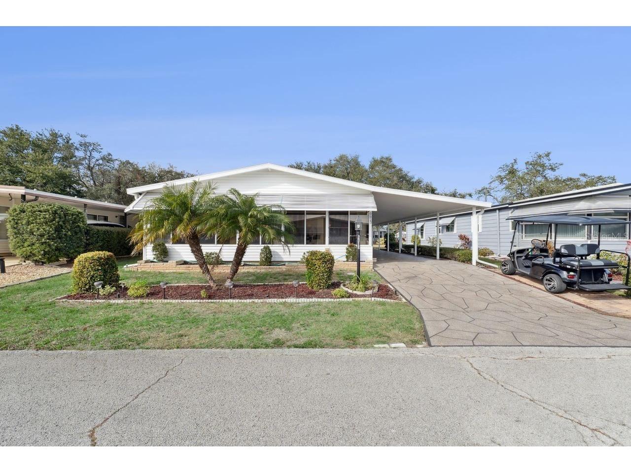 6613 Westchester Drive NE Winter Haven FL 33881 - LAKE HENRY L4958824 image1