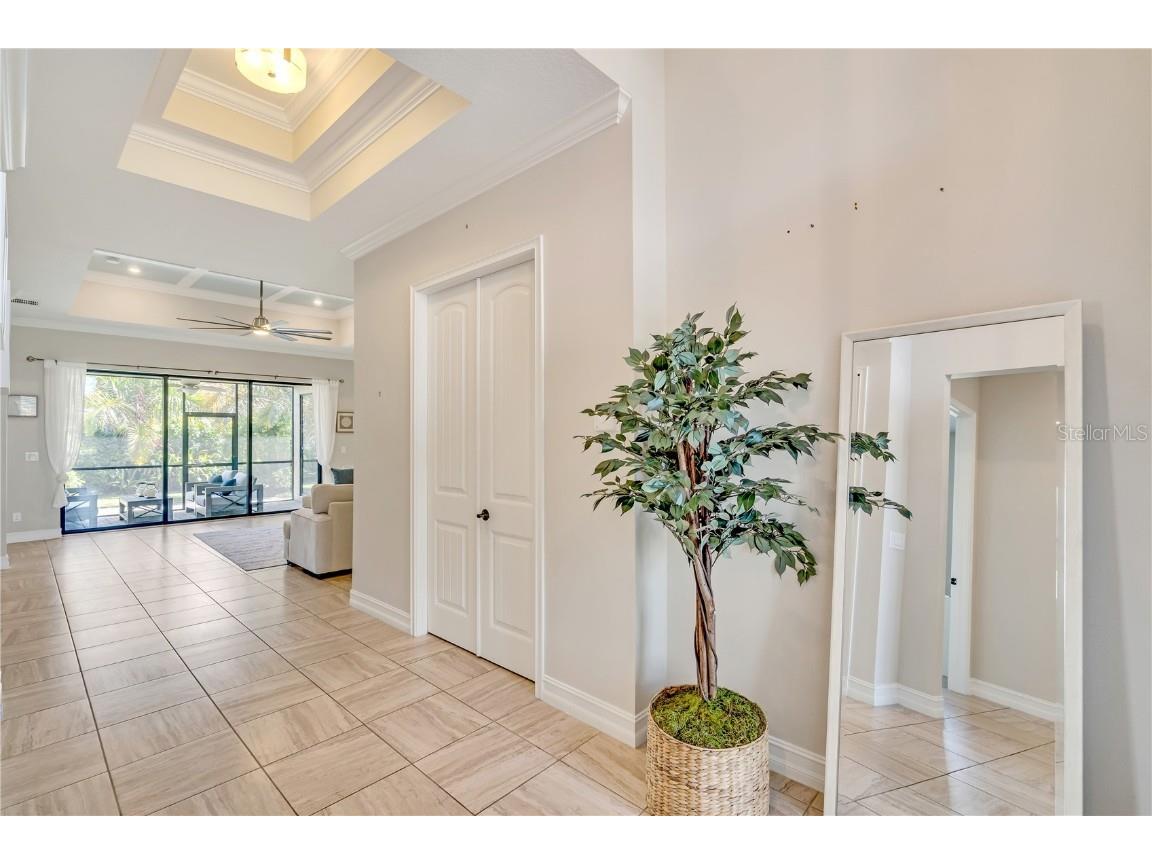 6615 35th Court E Sarasota FL 34243 A4662184 image10