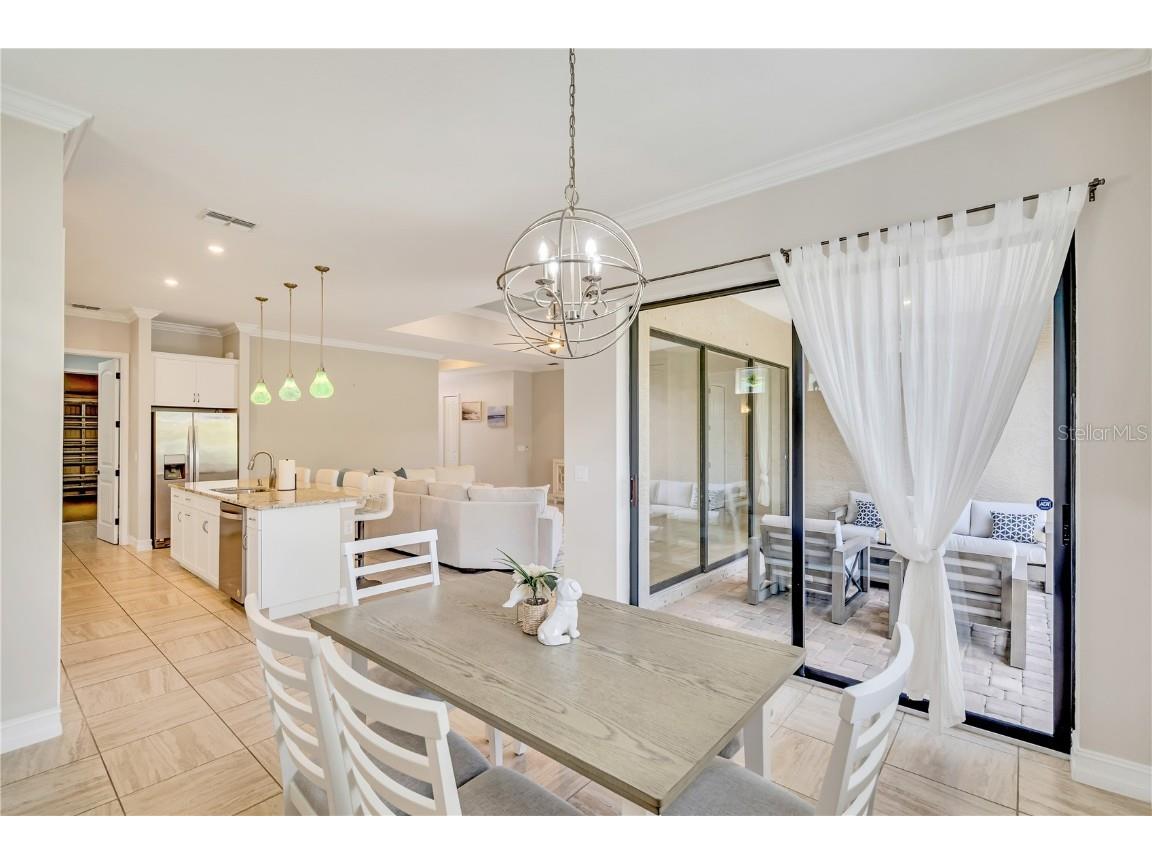 6615 35th Court E Sarasota FL 34243 A4662184 image12