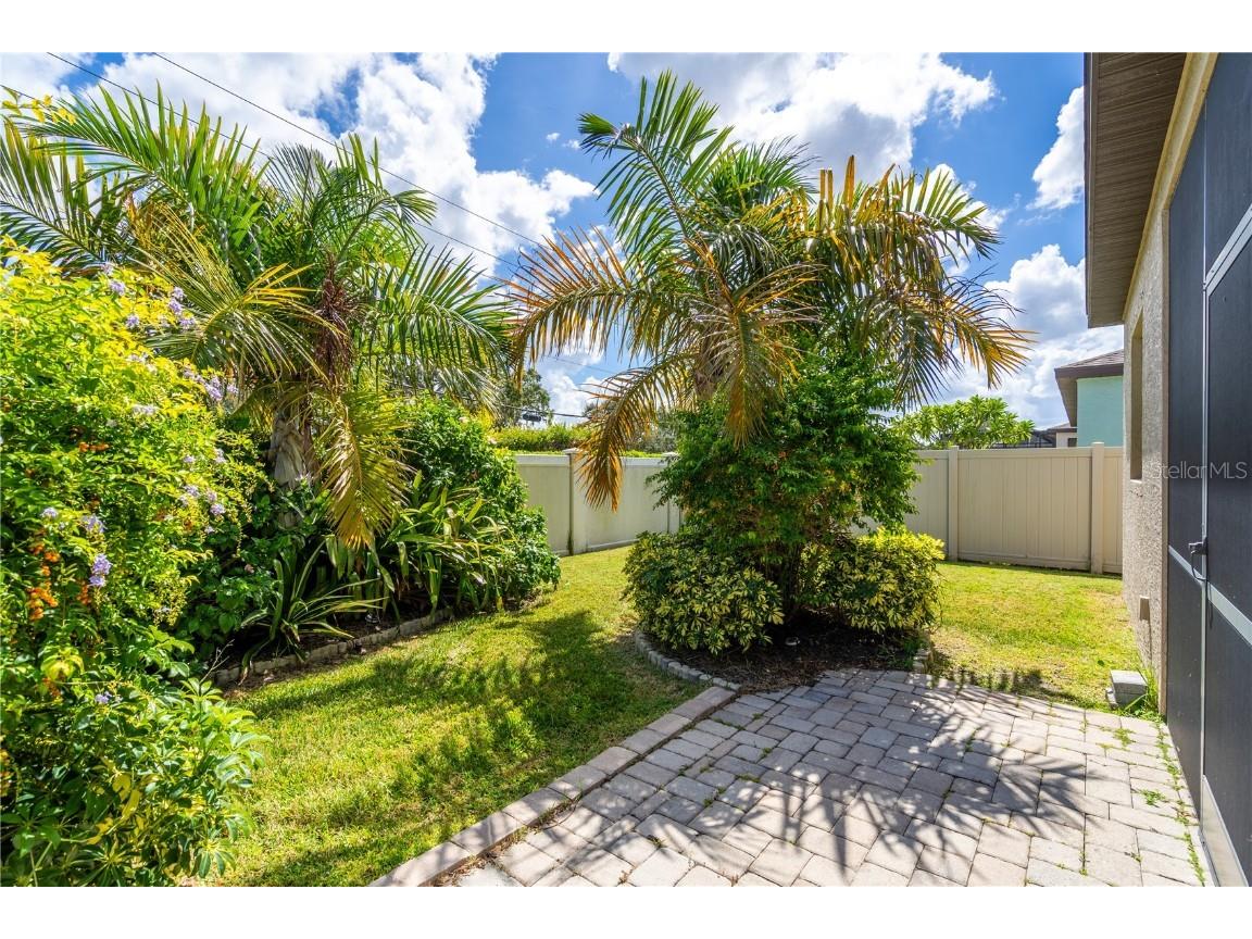 6615 35th Court E Sarasota FL 34243 A4662184 image28