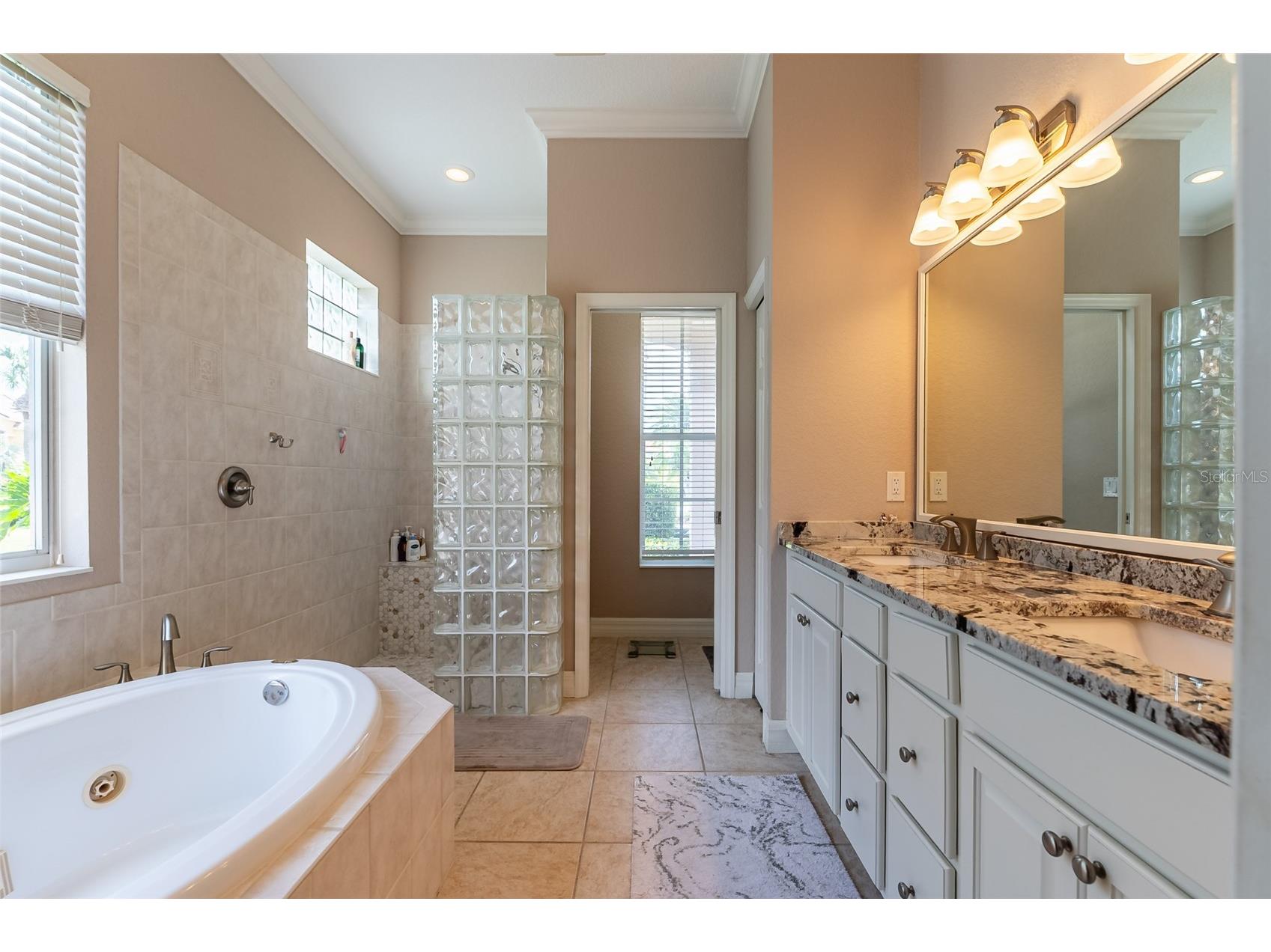 6615 Butlers Crest Drive Bradenton FL 34203 TB8477077 image38