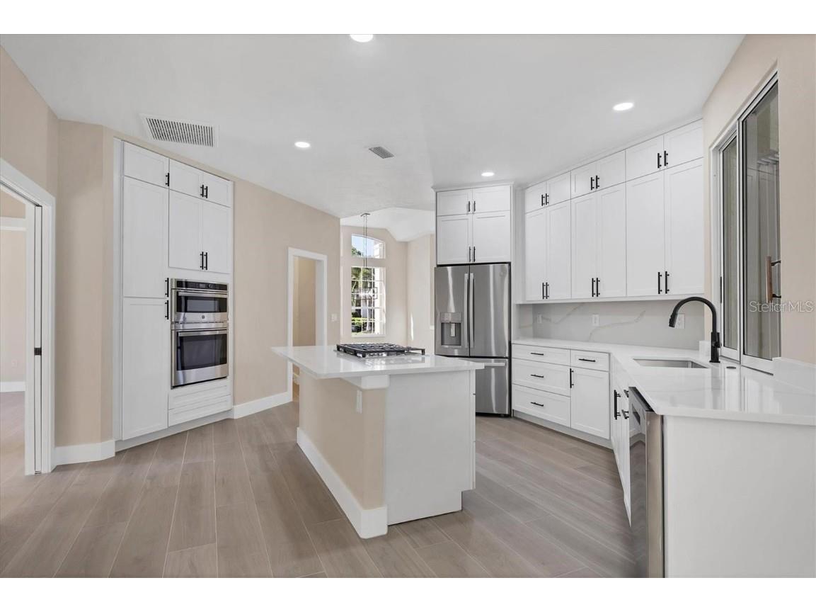 6615 Hunter Combe Crossing University Park FL 34201 A4671401 image11