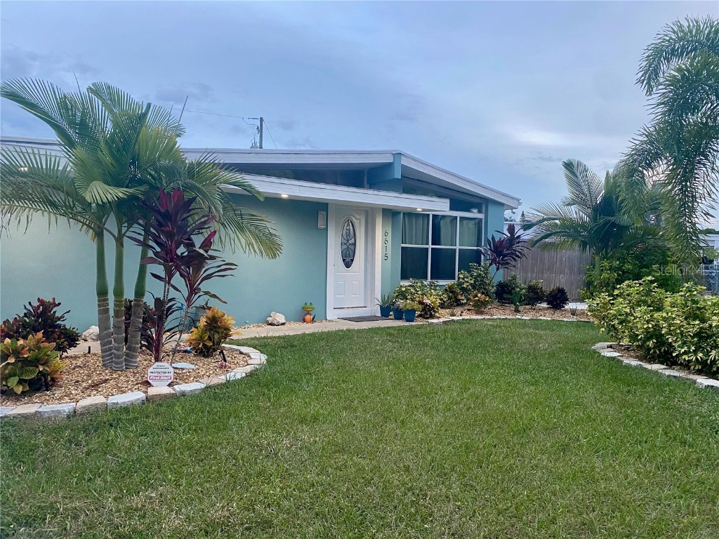 6615 Wellesley Drive Bradenton FL 34207 - SARASOTA BAY A4514475 image1
