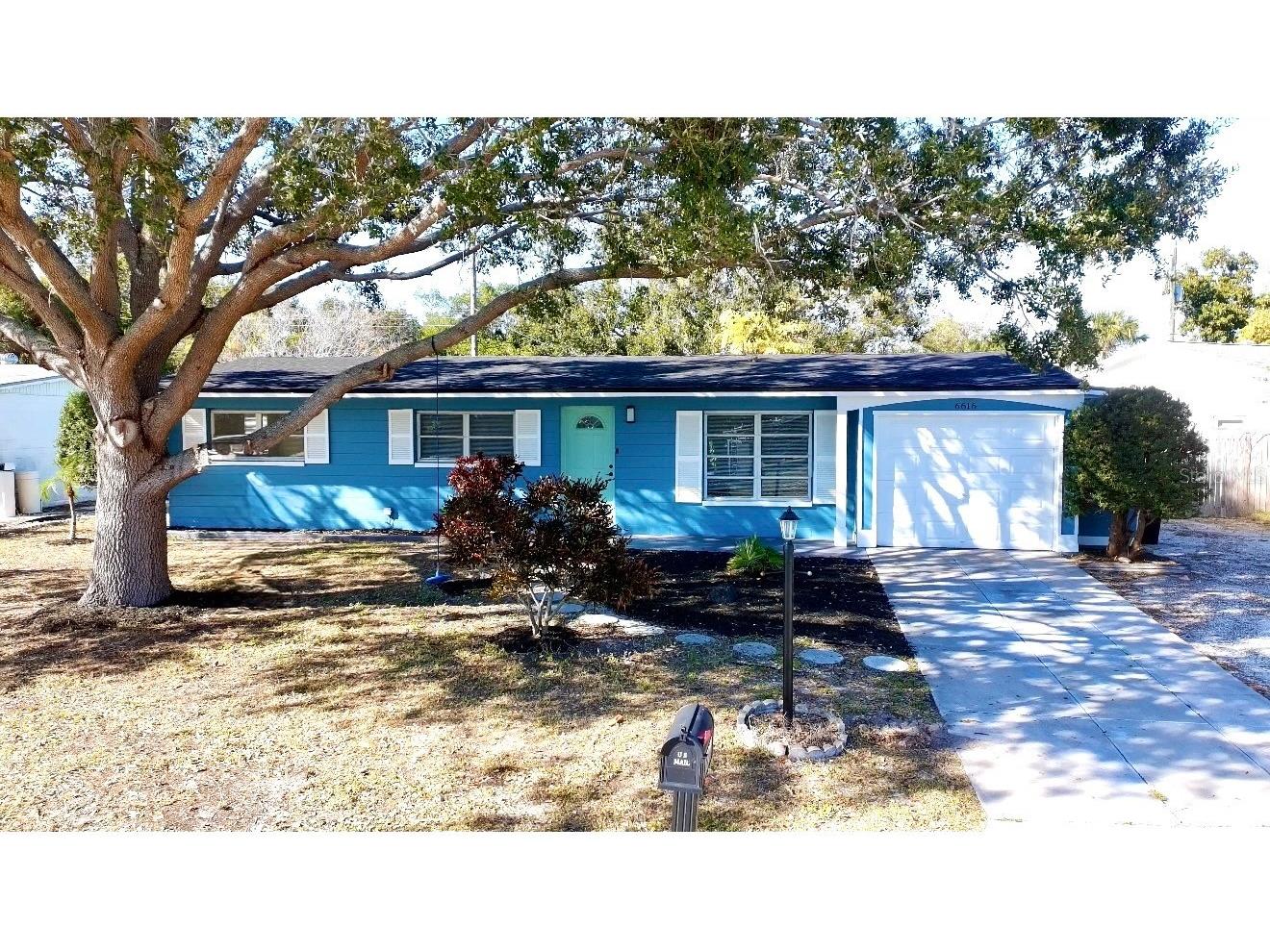 6616 Auburn Avenue Bradenton FL 34207 A4681181 image1