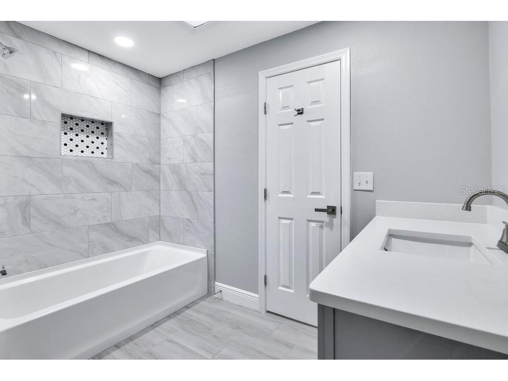6616 Blanche Court Orlando FL 32818 O6382092 image16