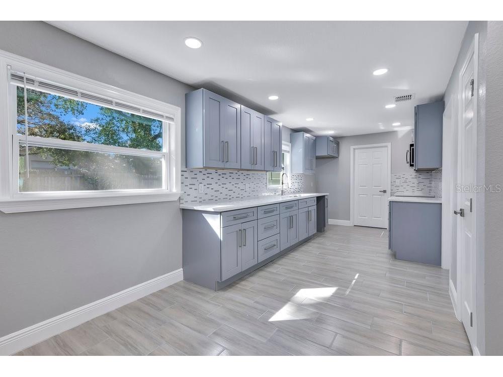 6616 Blanche Court Orlando FL 32818 O6382092 image9