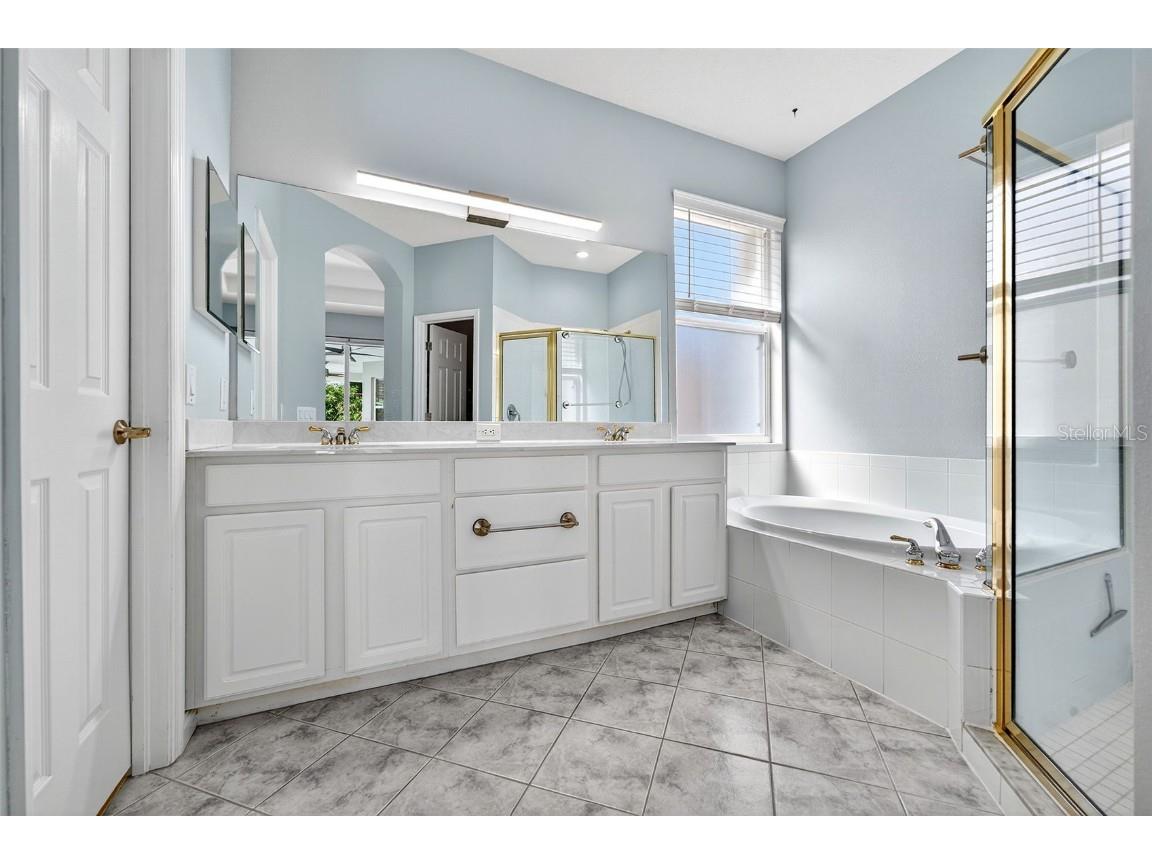 6617 Cheswick Street Sarasota FL 34243 A4669260 image16