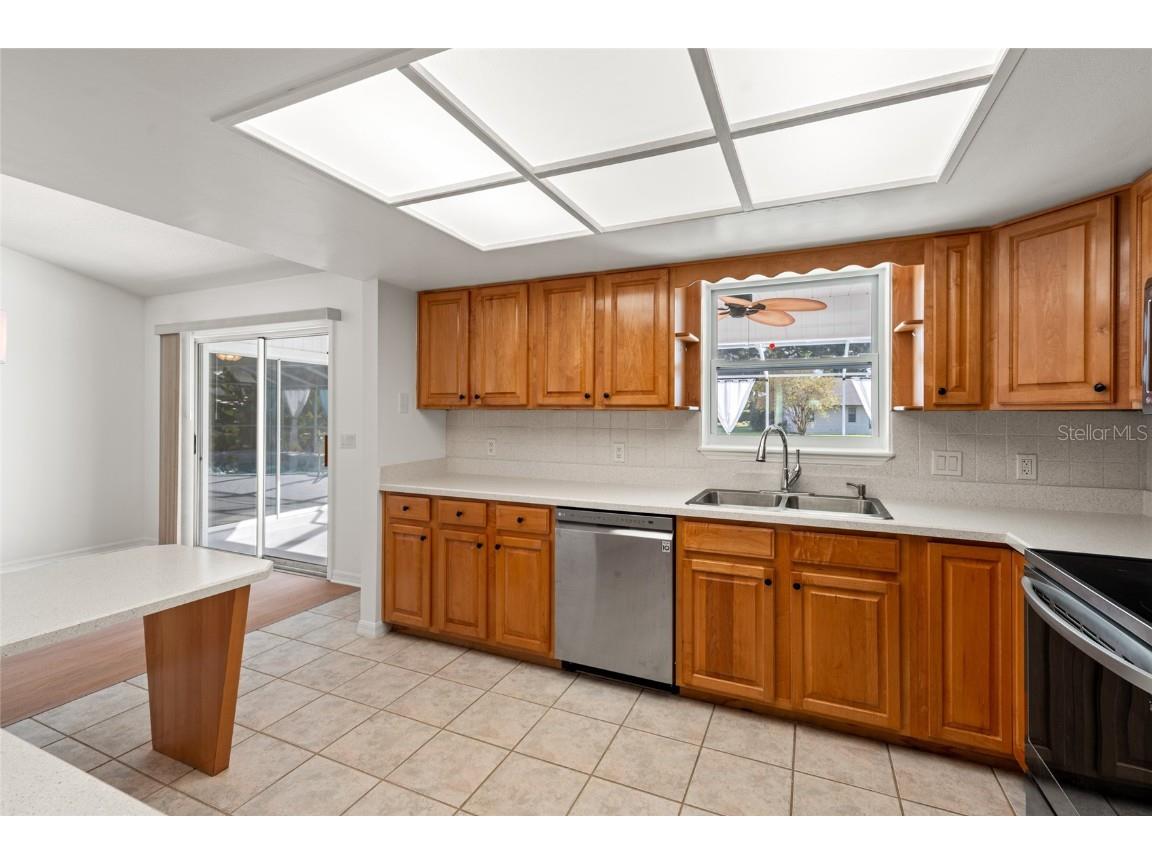 6618 Foxmoor Drive Zephyrhills FL 33542 TB8444605 image19