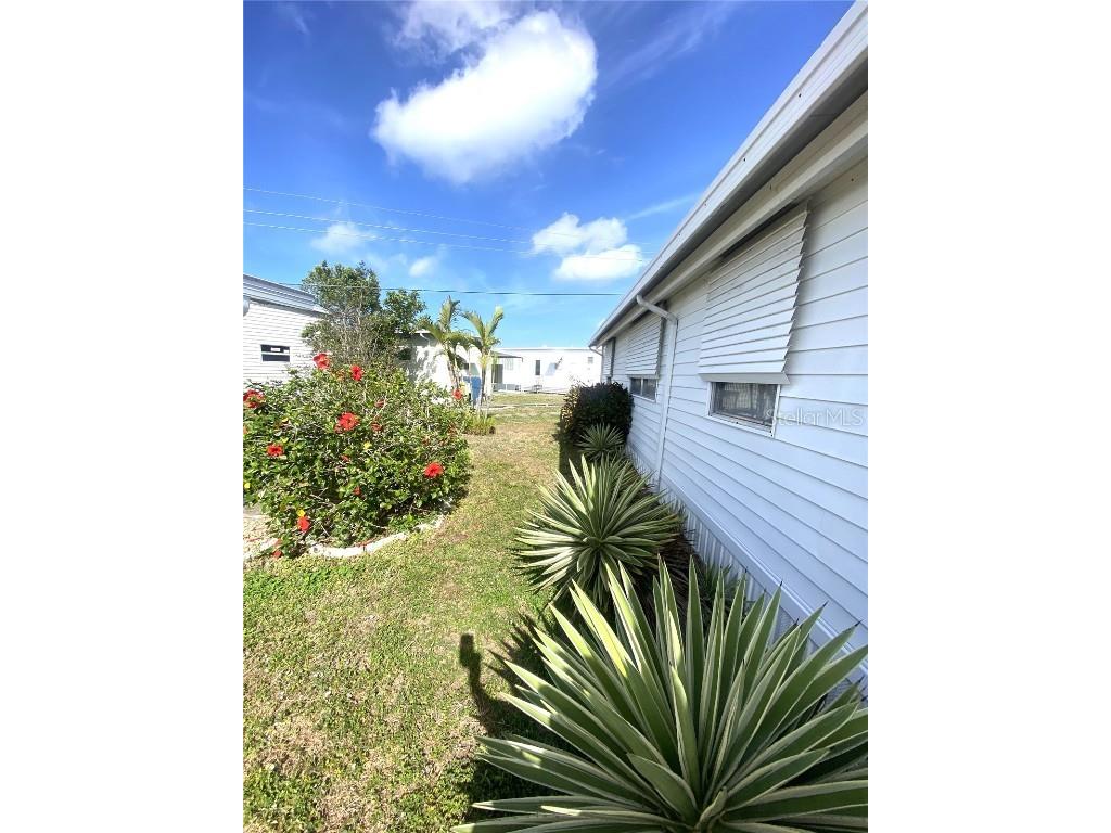 6618 Oregon Street Bradenton FL 34207 - SARASOTA BAY A4647820 image8