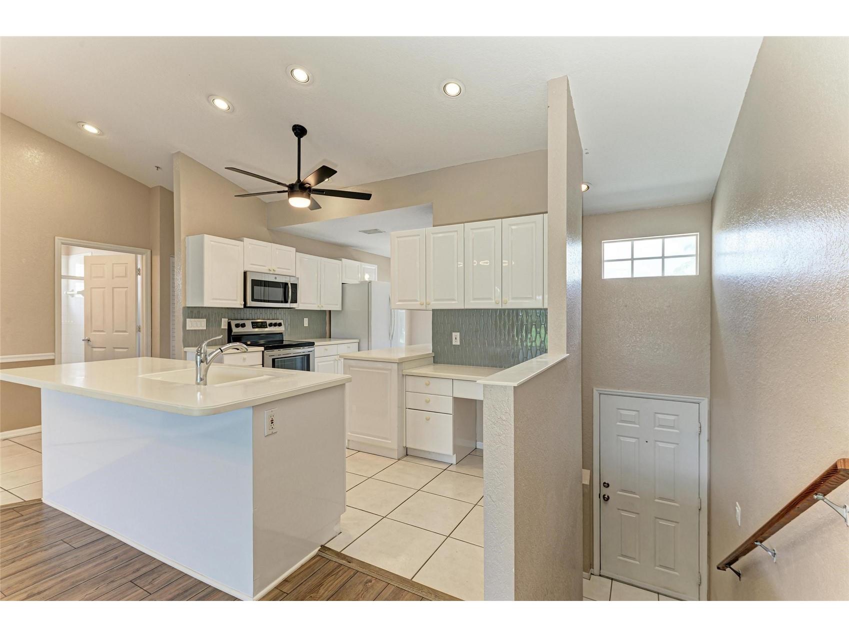 6618 Pineview Terrace #6618 Bradenton FL 34203 A4658125 image3