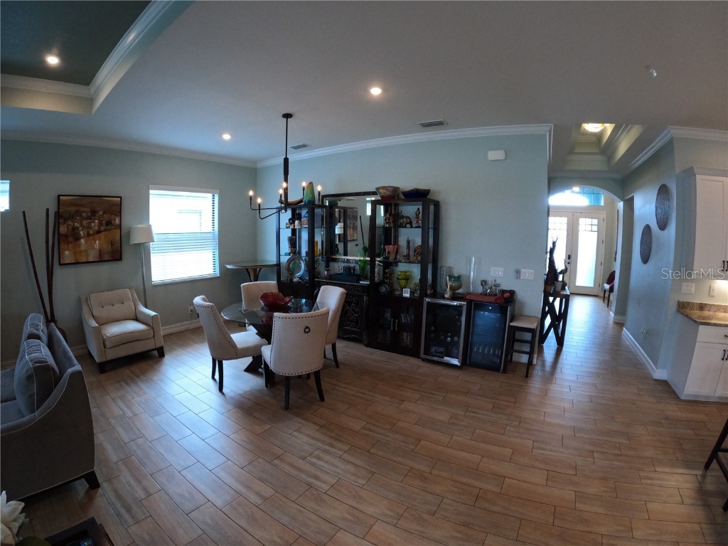 6619 35th Court E Sarasota FL 34243 A4655680 image11