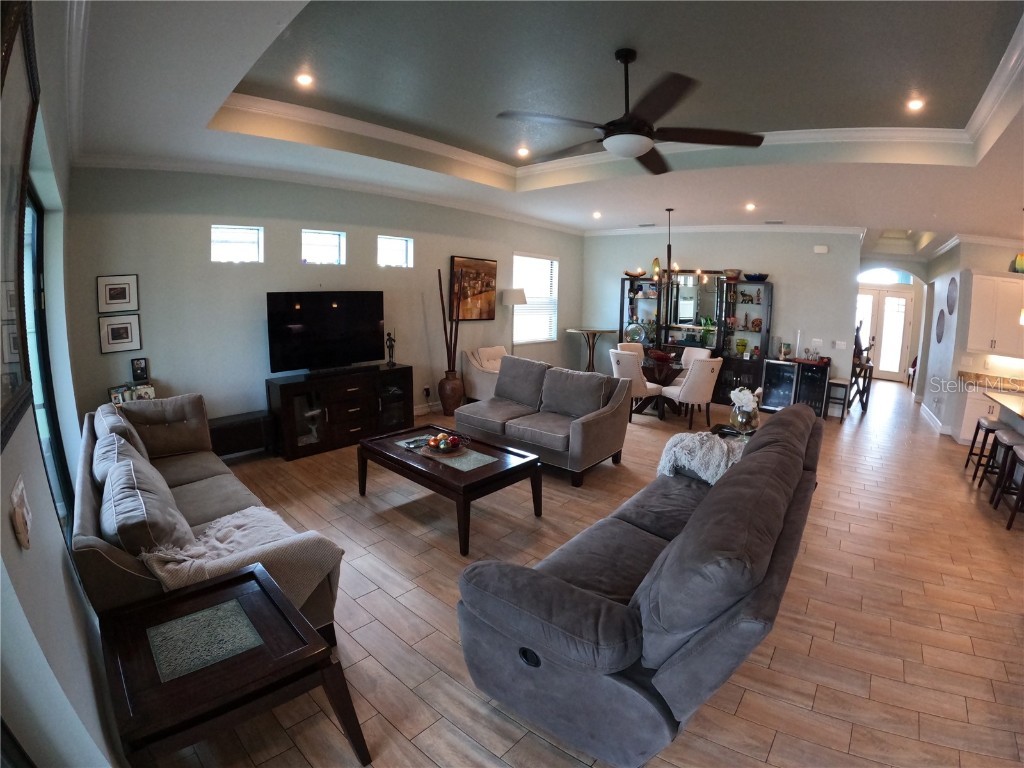 6619 35th Court E Sarasota FL 34243 A4655680 image13