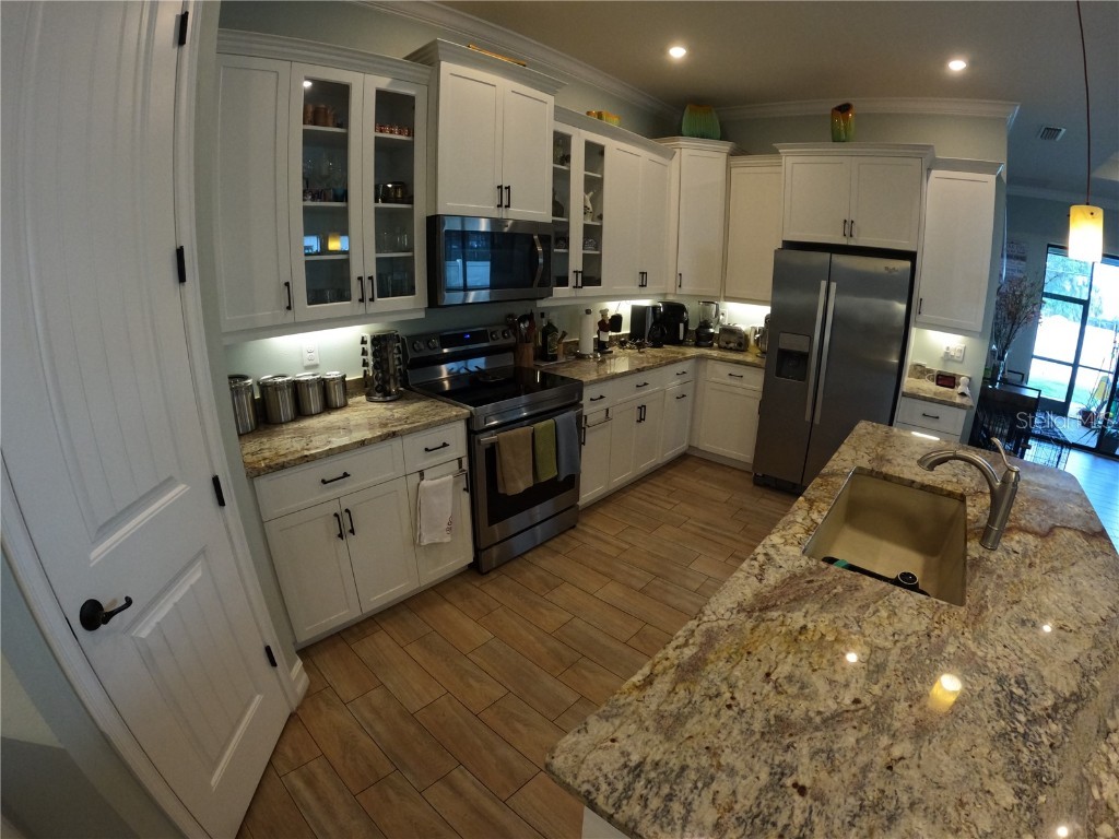 6619 35th Court E Sarasota FL 34243 A4655680 image18