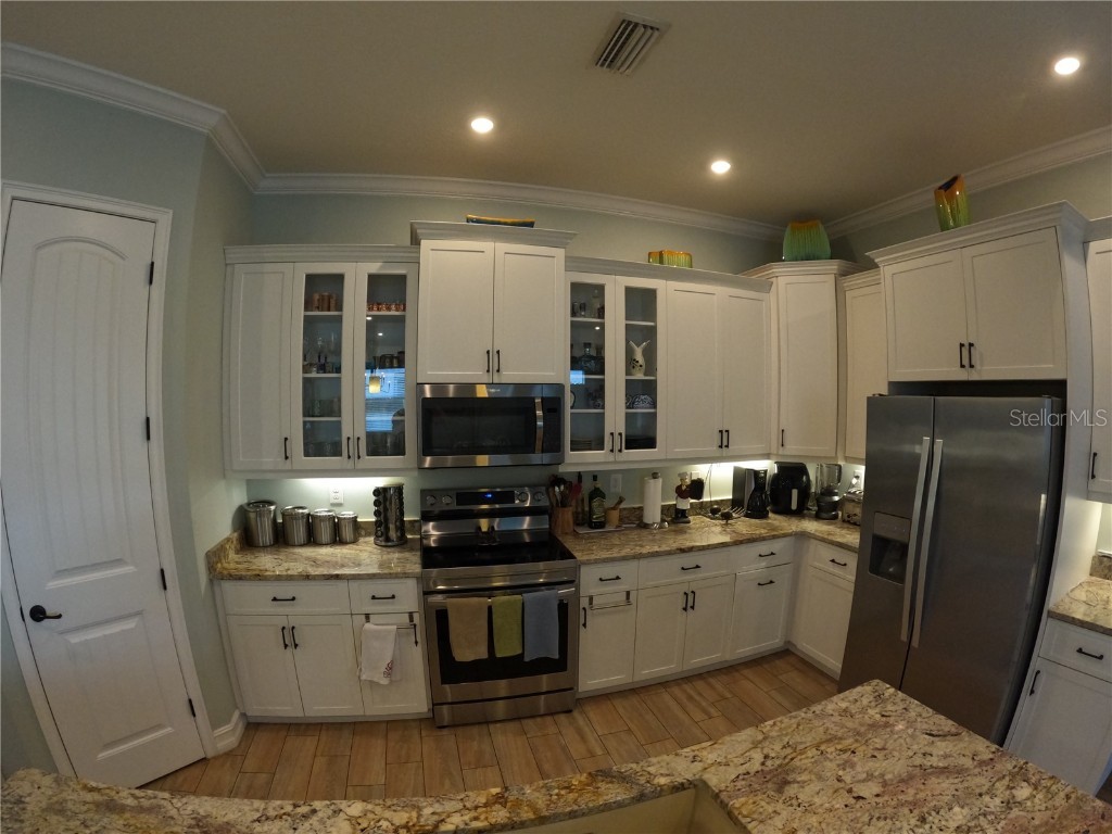 6619 35th Court E Sarasota FL 34243 A4655680 image23