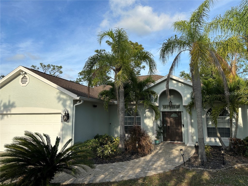 6619 Buttonbush Court Lakewood Ranch FL 34202 A4674267 image3