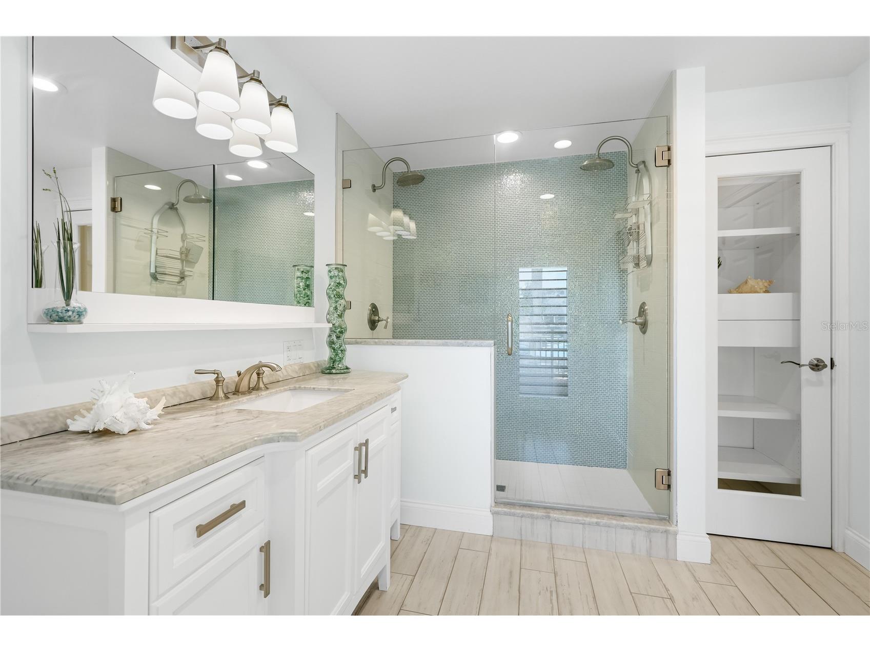 662 Apalachee Circle NE Saint Petersburg FL 33702 A4697315 image23