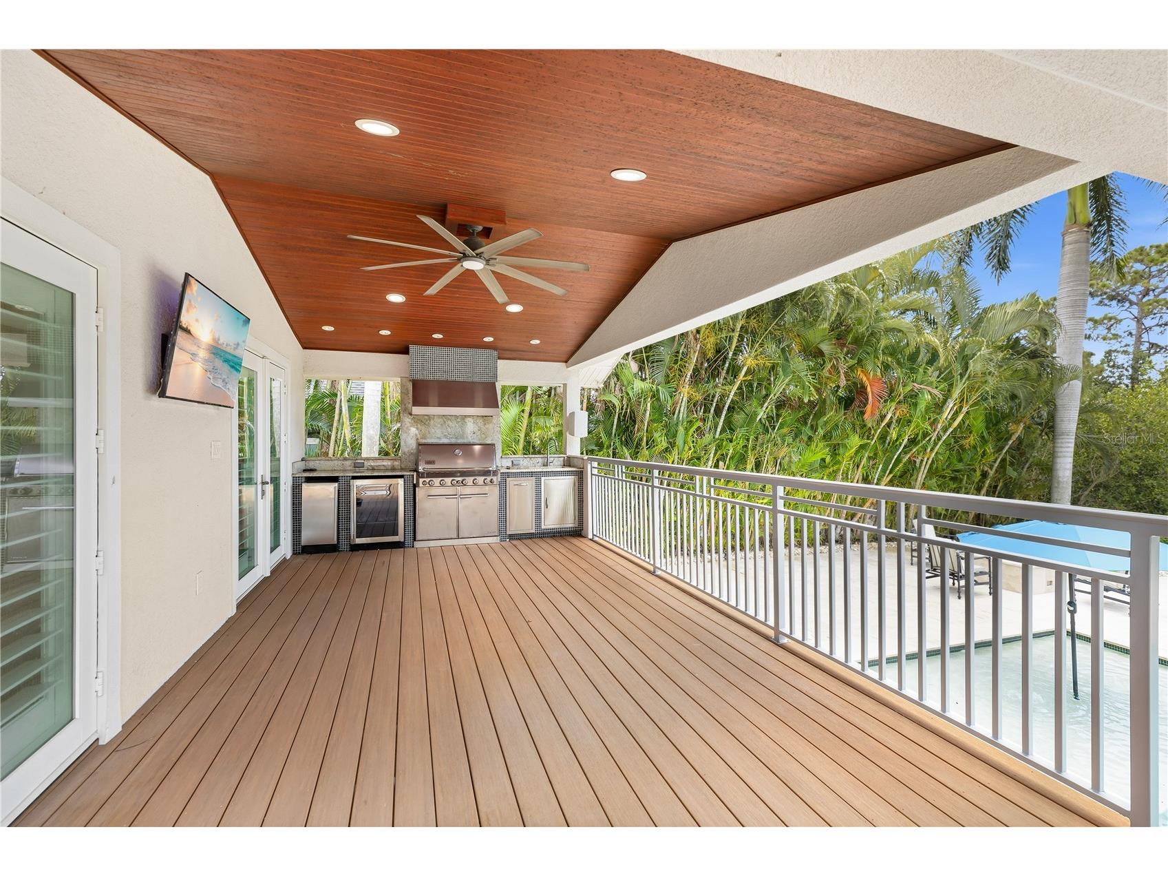 662 Apalachee Circle NE Saint Petersburg FL 33702 A4697315 image30