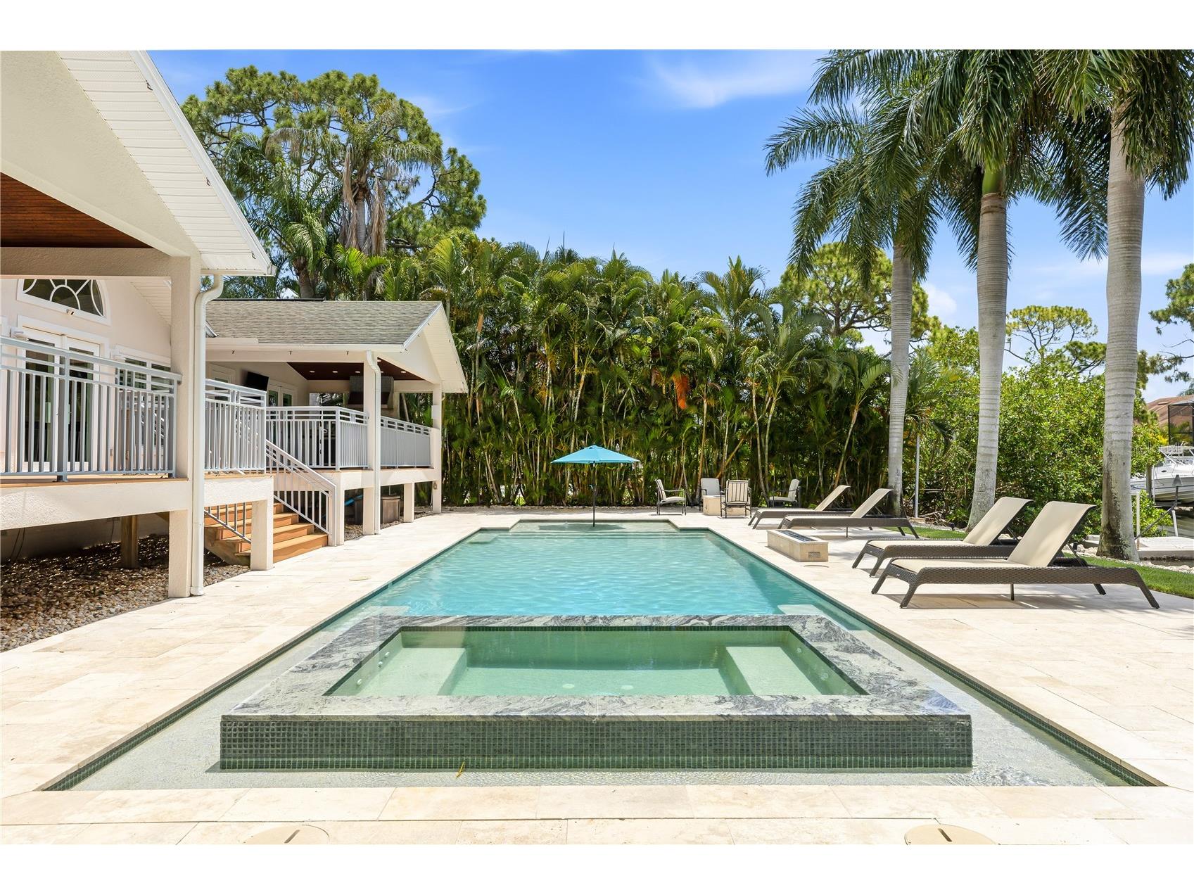 662 Apalachee Circle NE Saint Petersburg FL 33702 A4697315 image35
