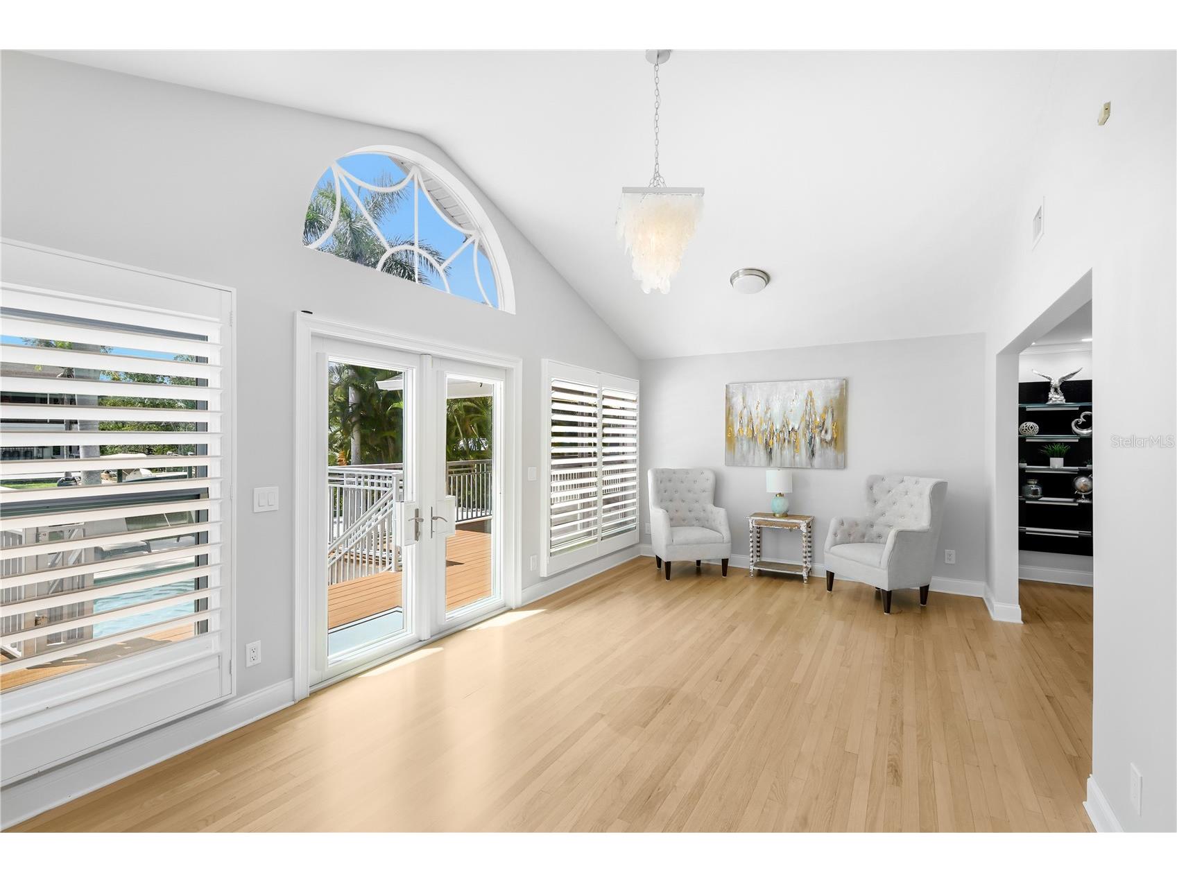 662 Apalachee Circle NE Saint Petersburg FL 33702 A4697315 image9