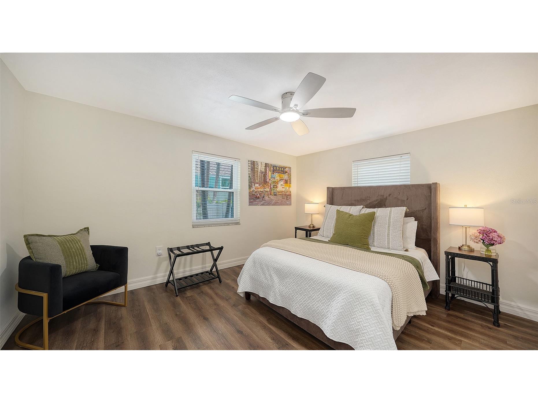662 Calle Del Otono Sarasota FL 34242 A4684041 image34