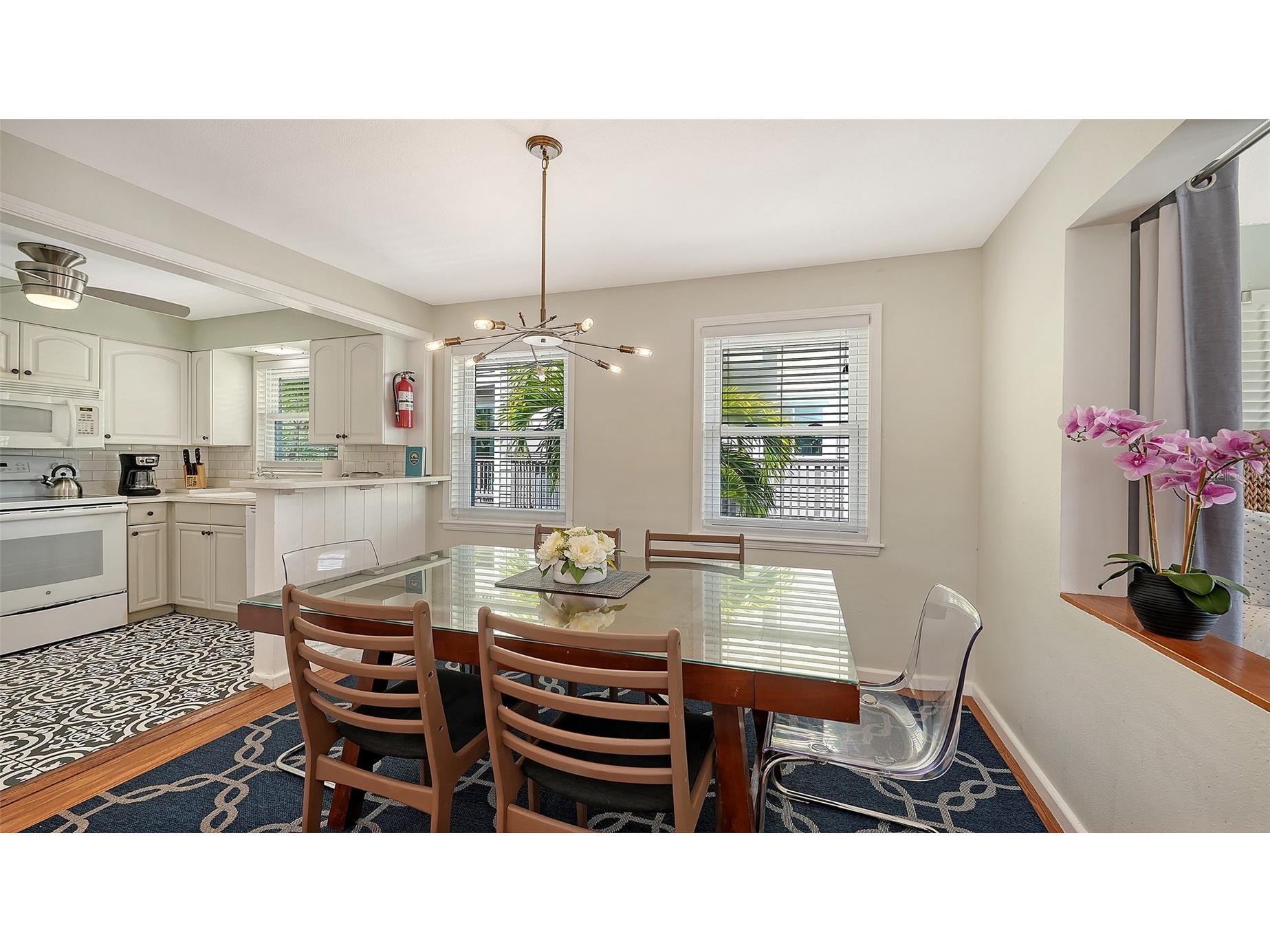 662 Calle Del Otono Sarasota FL 34242 A4684041 image42