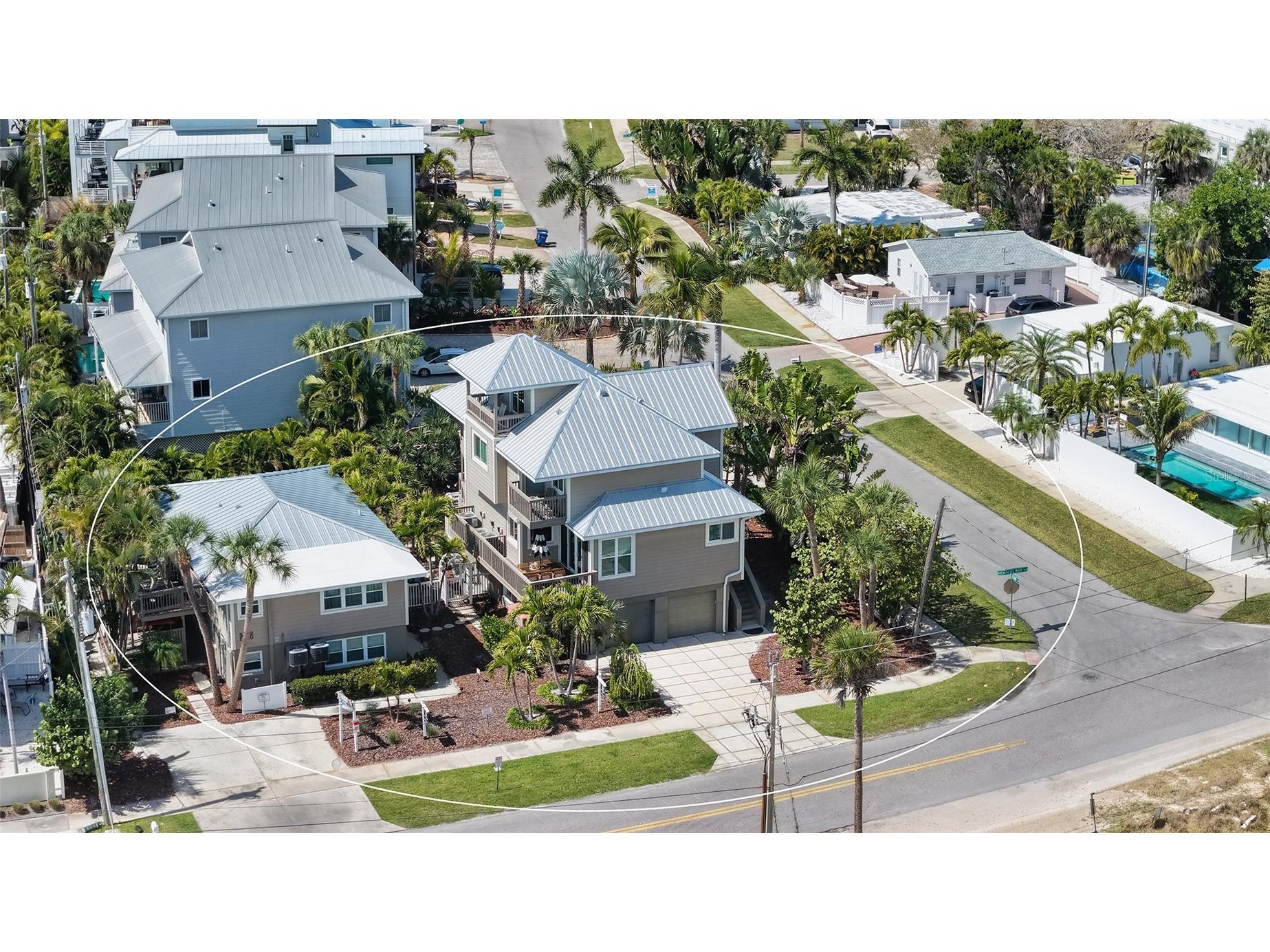 662 Calle Del Otono Sarasota FL 34242 A4684041 image7