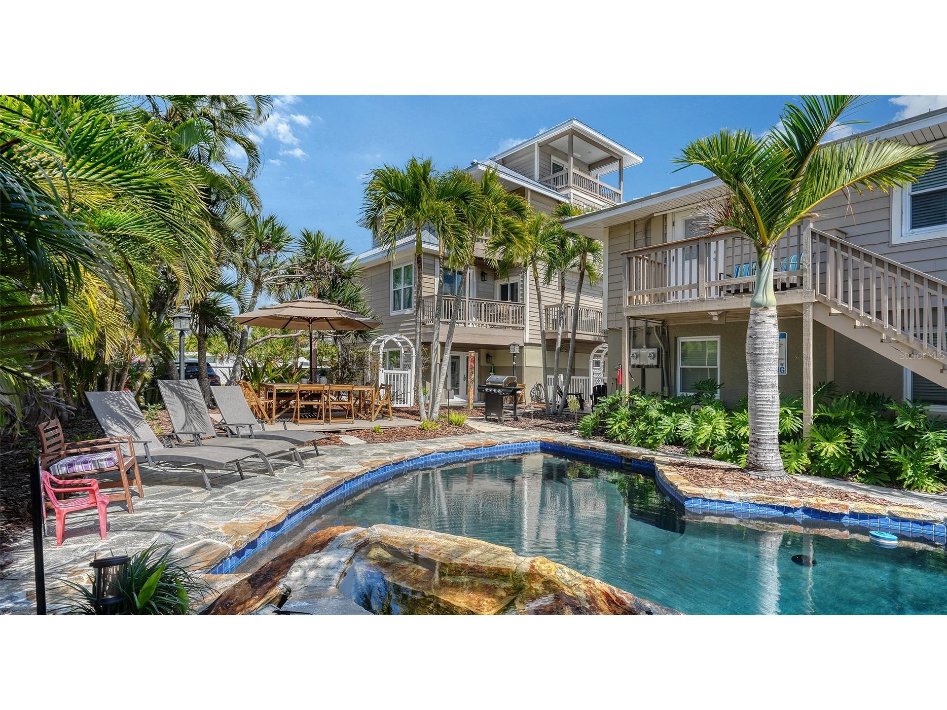 662 Calle Del Otono Sarasota FL 34242 A4684041 image70