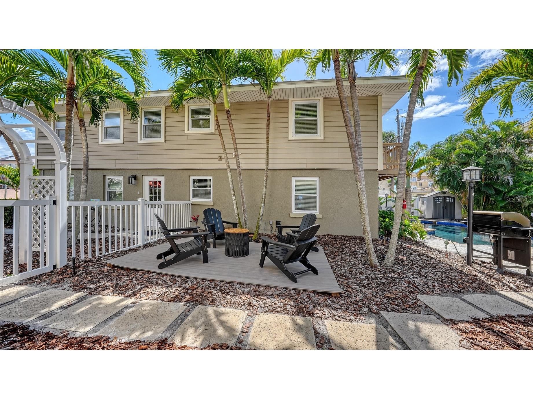 662 Calle Del Otono Sarasota FL 34242 A4684041 image73