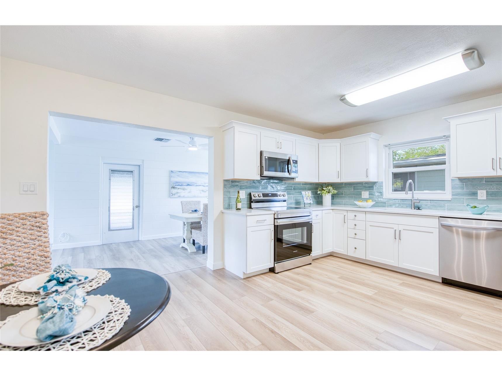 662 Villagrande Avenue S Saint Petersburg FL 33707 TB8495792 image15