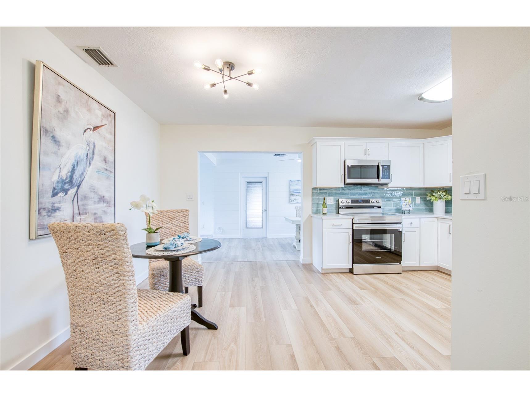 662 Villagrande Avenue S Saint Petersburg FL 33707 TB8495792 image16
