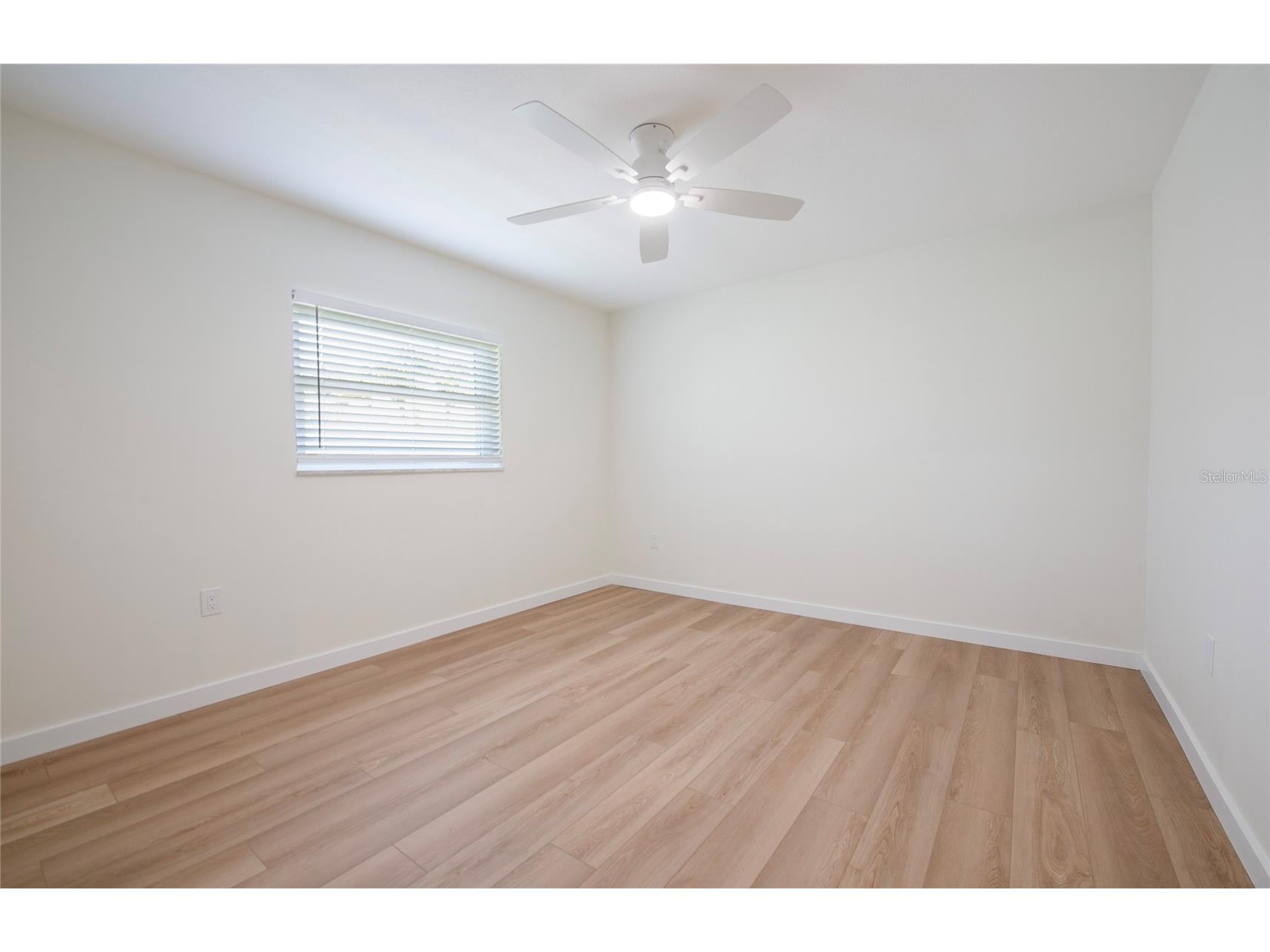 662 Villagrande Avenue S Saint Petersburg FL 33707 TB8495792 image37
