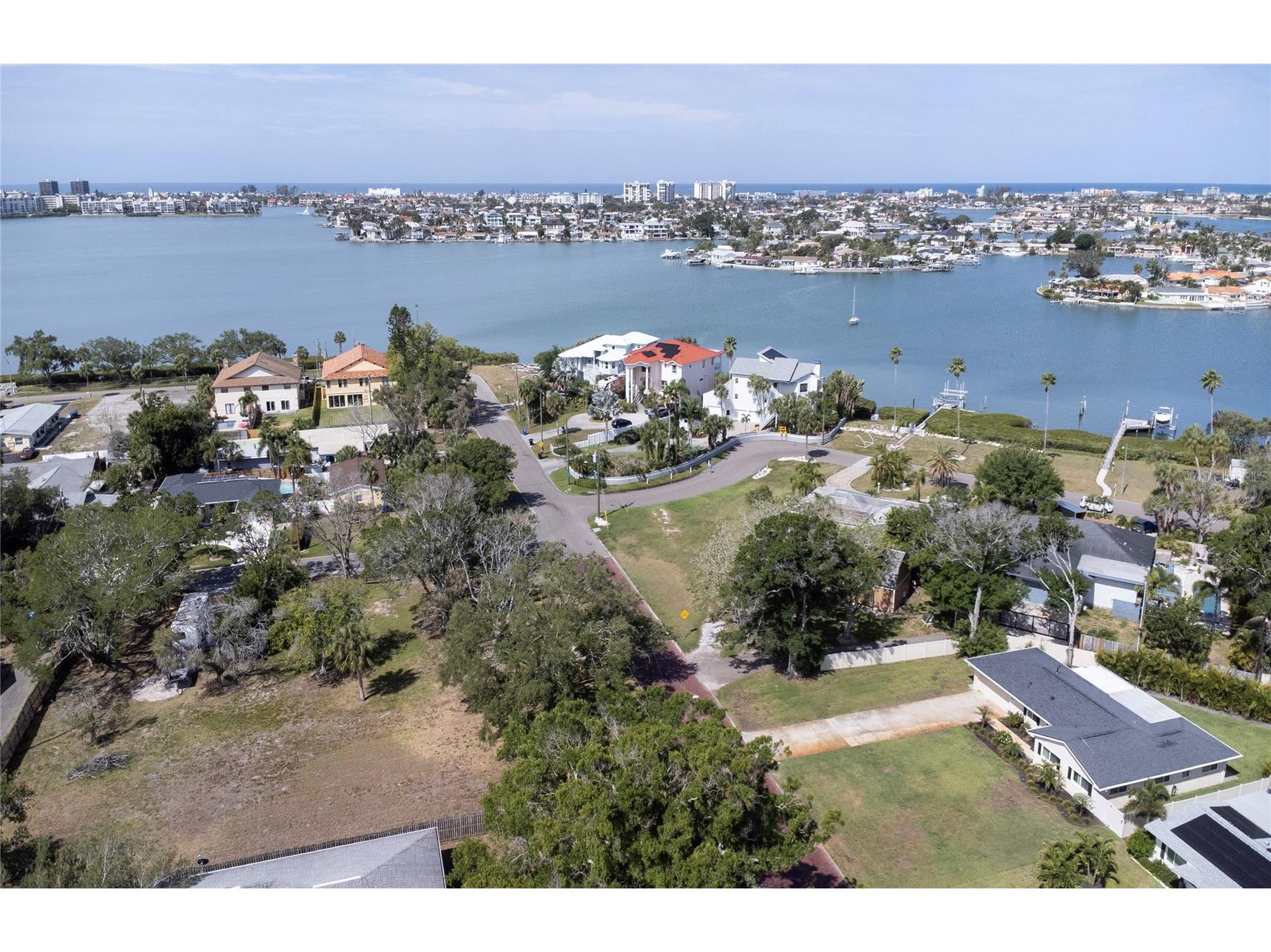 662 Villagrande Avenue S Saint Petersburg FL 33707 TB8495792 image58