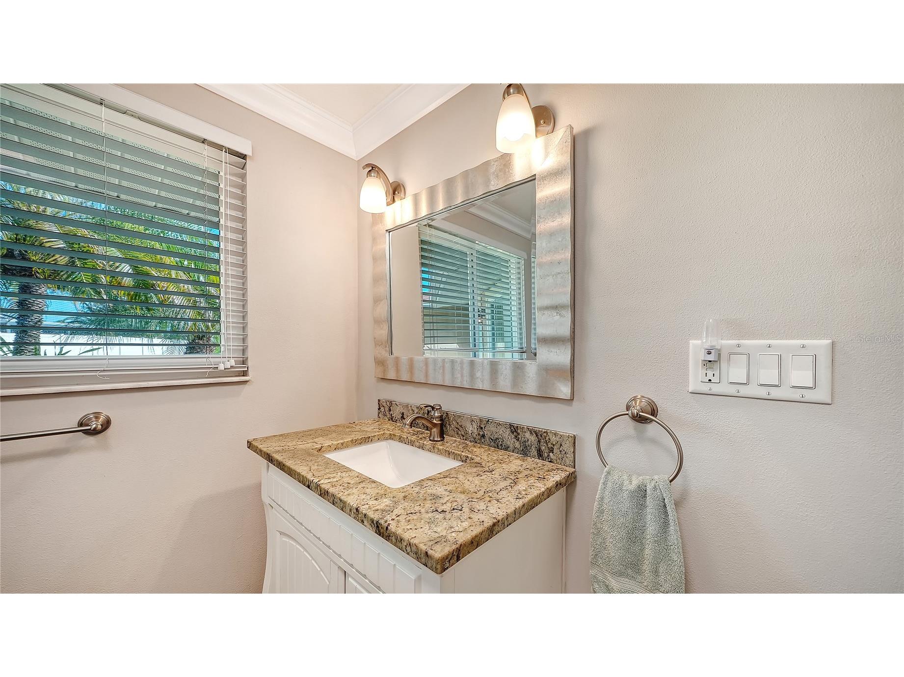 6620 Avenue C Sarasota FL 34231 A4688501 image26