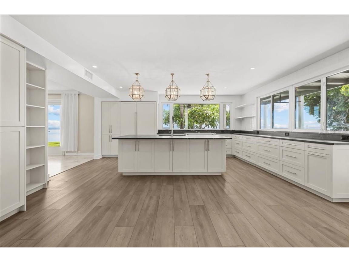 6620 Colony Drive S Saint Petersburg FL 33705 TB8432319 image20