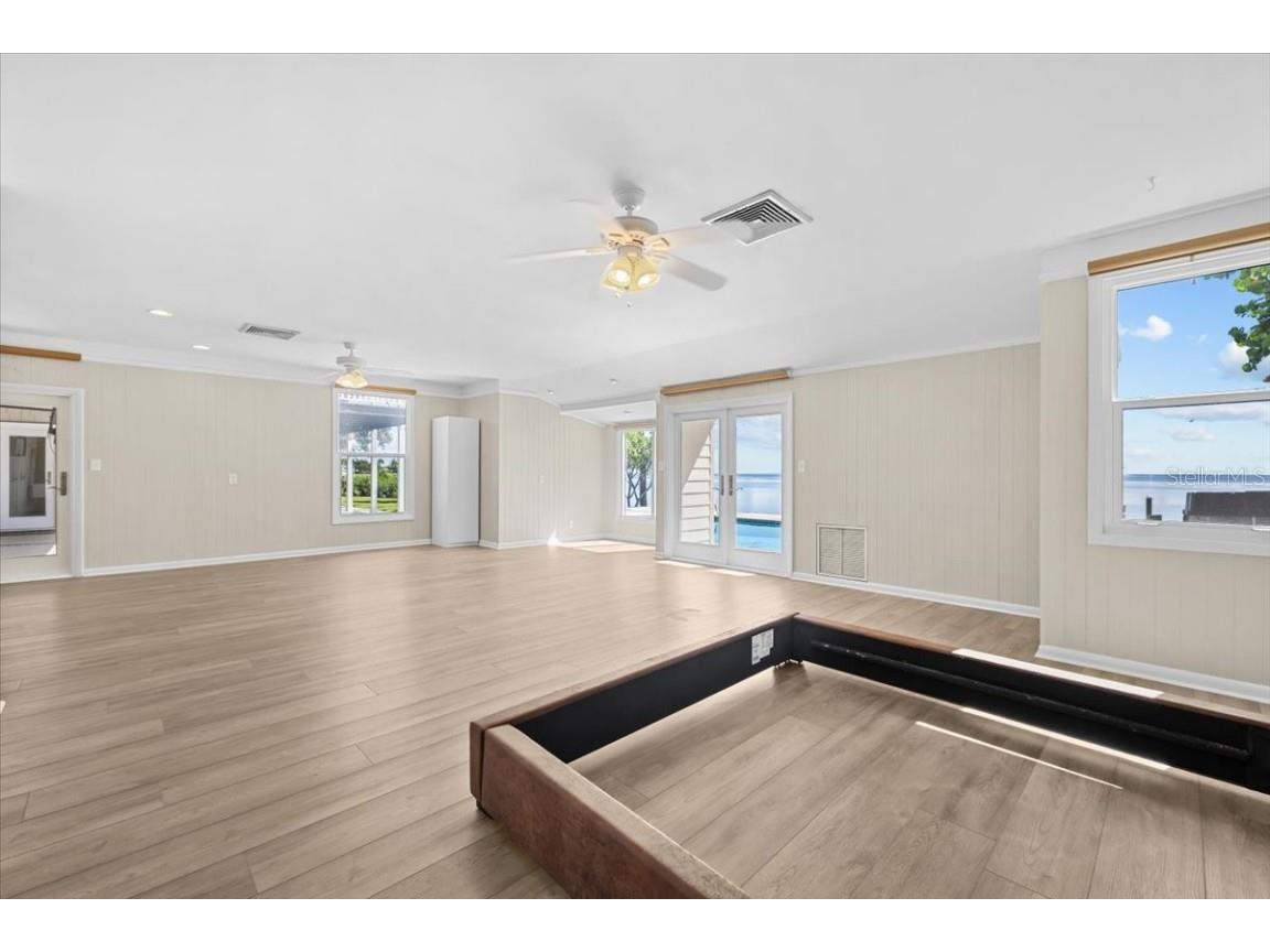 6620 Colony Drive S Saint Petersburg FL 33705 TB8432319 image40