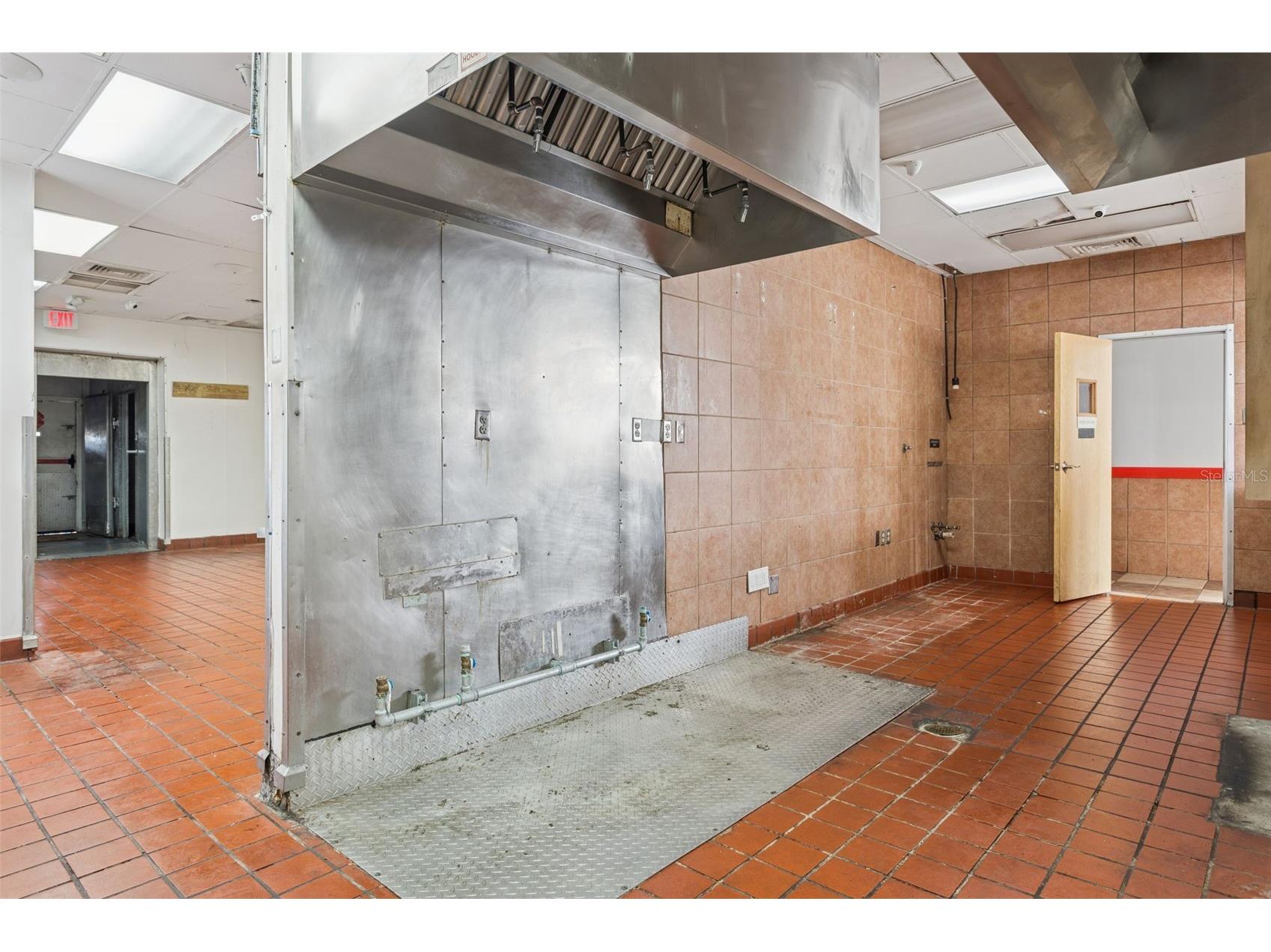 6620 E Dr Martin Luther King Jr Boulevard Tampa FL 33619 TB8509587 image13