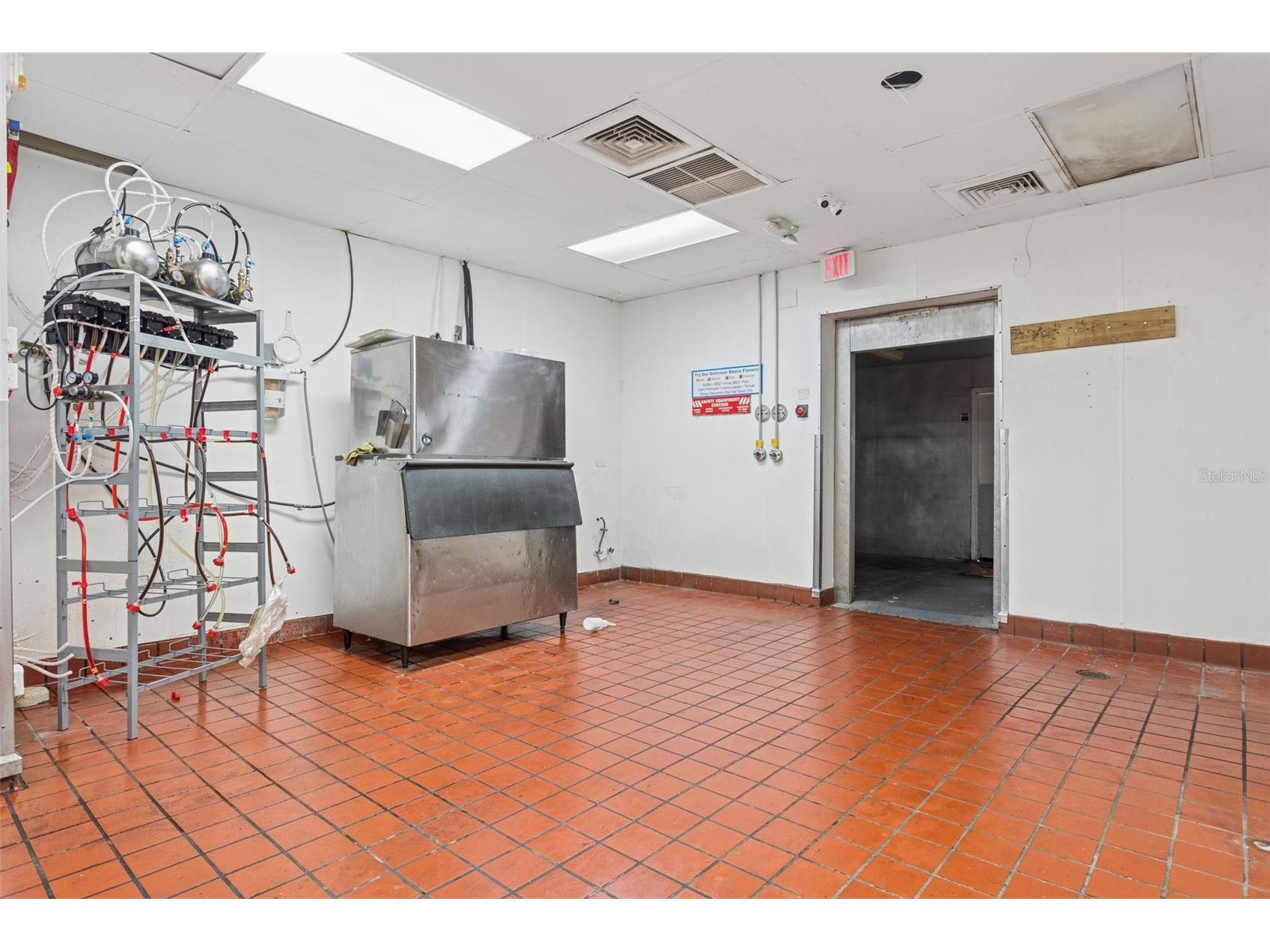 6620 E Dr Martin Luther King Jr Boulevard Tampa FL 33619 TB8509587 image17