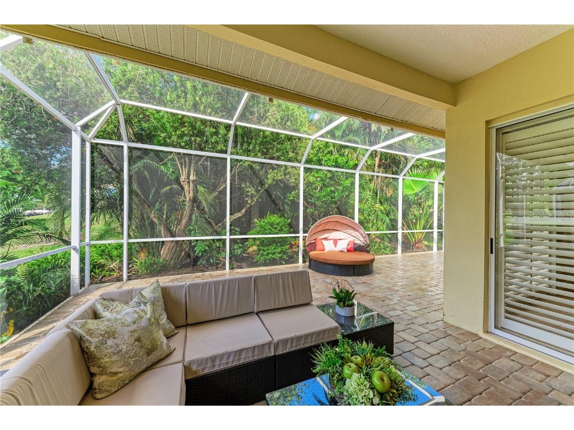 6622 Oakbrooke Circle Bradenton FL 34202 A4664766 image39