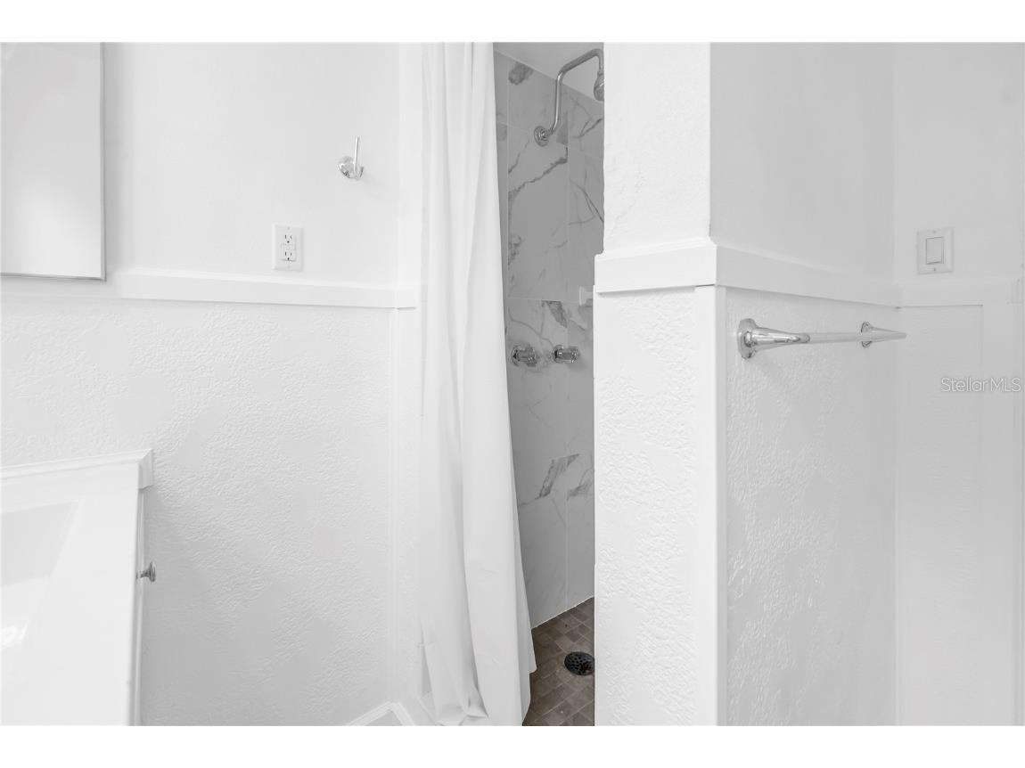 6623 16th Street N Saint Petersburg FL 33704 TB8436955 image33