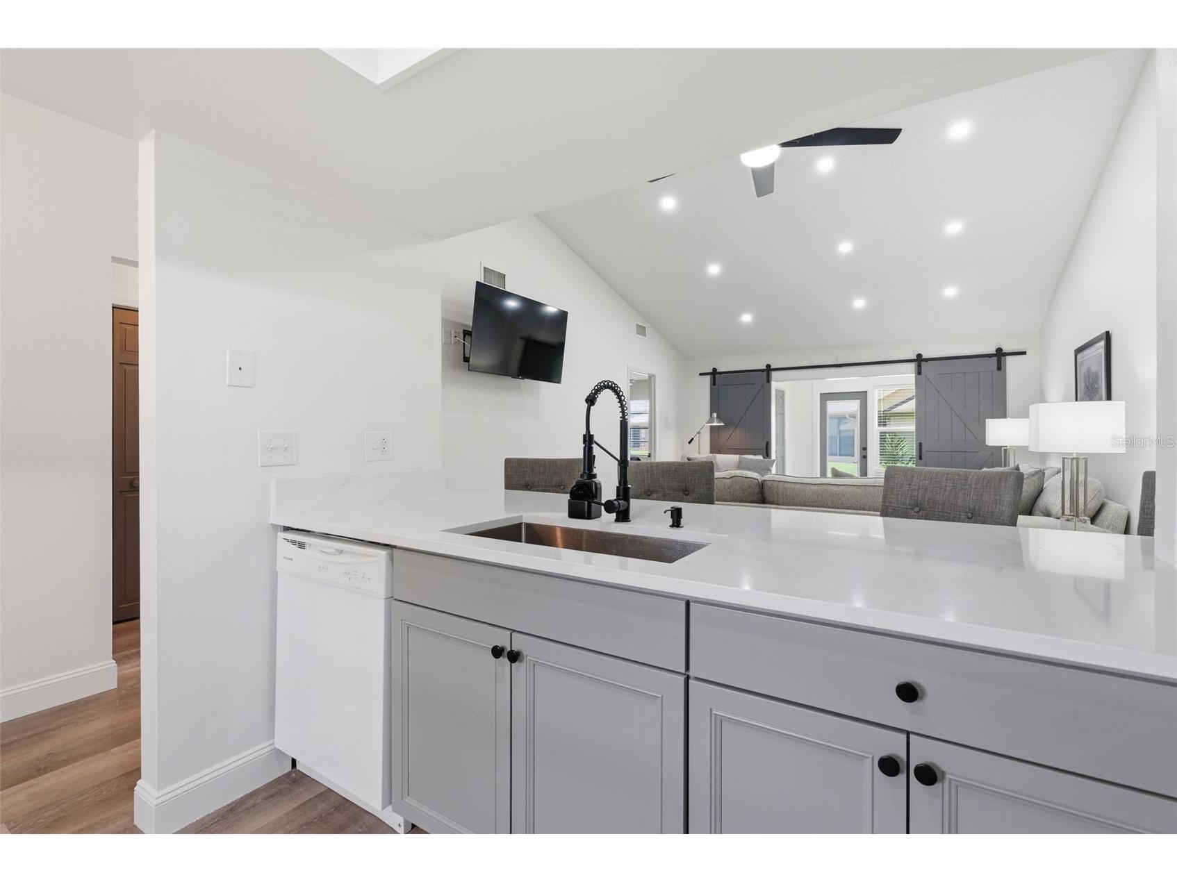 6623 Aspen Court Zephyrhills FL 33542 TB8517136 image16