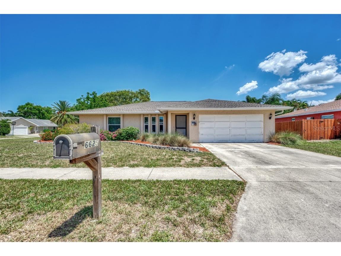 6625 Friendship Drive Sarasota FL 34241 A4576571 image1