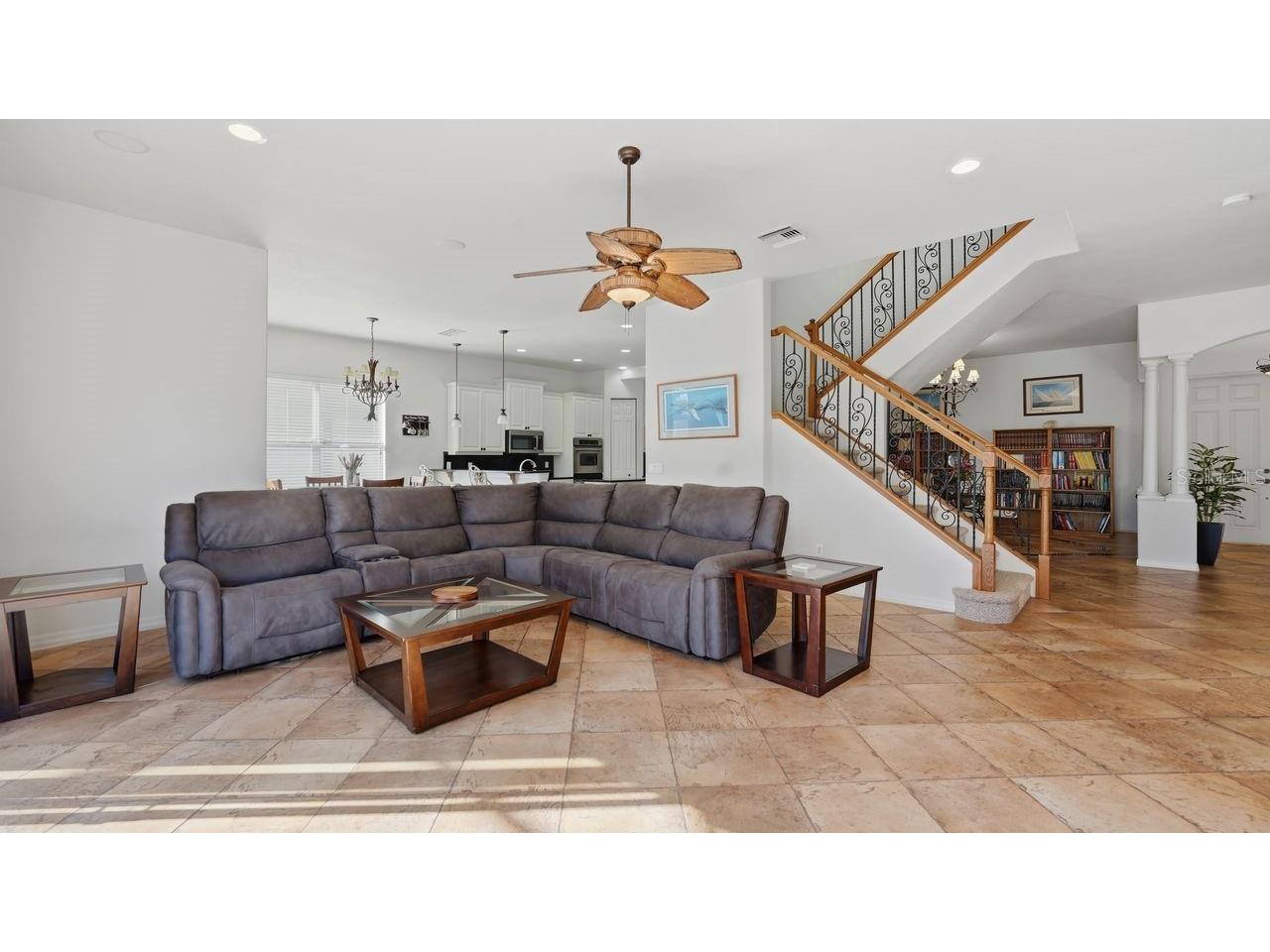 6627 38th Lane E Sarasota FL 34243 A4677863 image10